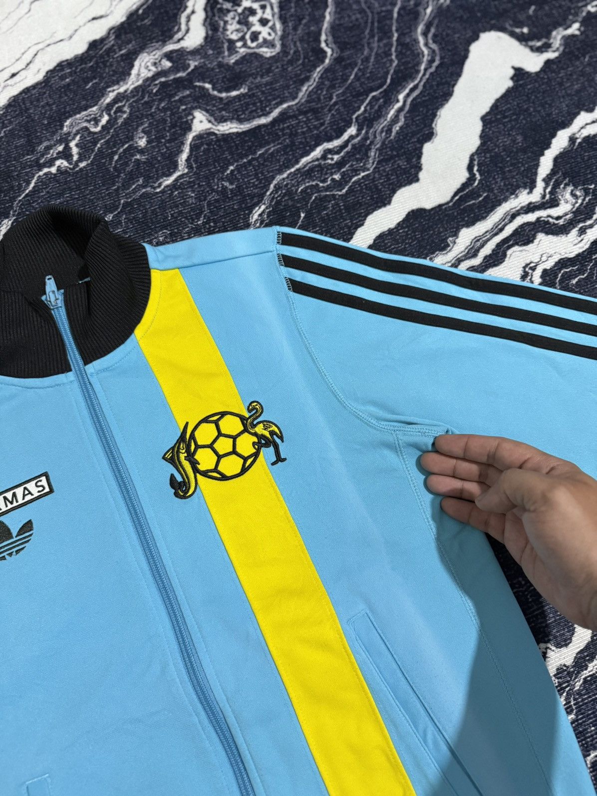Adidas Vintage y2k adidas bahamas series track top Size S / US 4 / IT 40 - 16 Thumbnail
