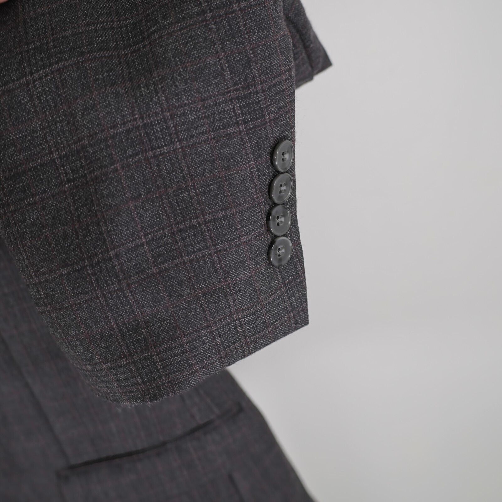 Calvin Klein Calvin Klein Wool Gray Check W/ Purple Windowpane 2 Button B Size 42L - 3 Thumbnail