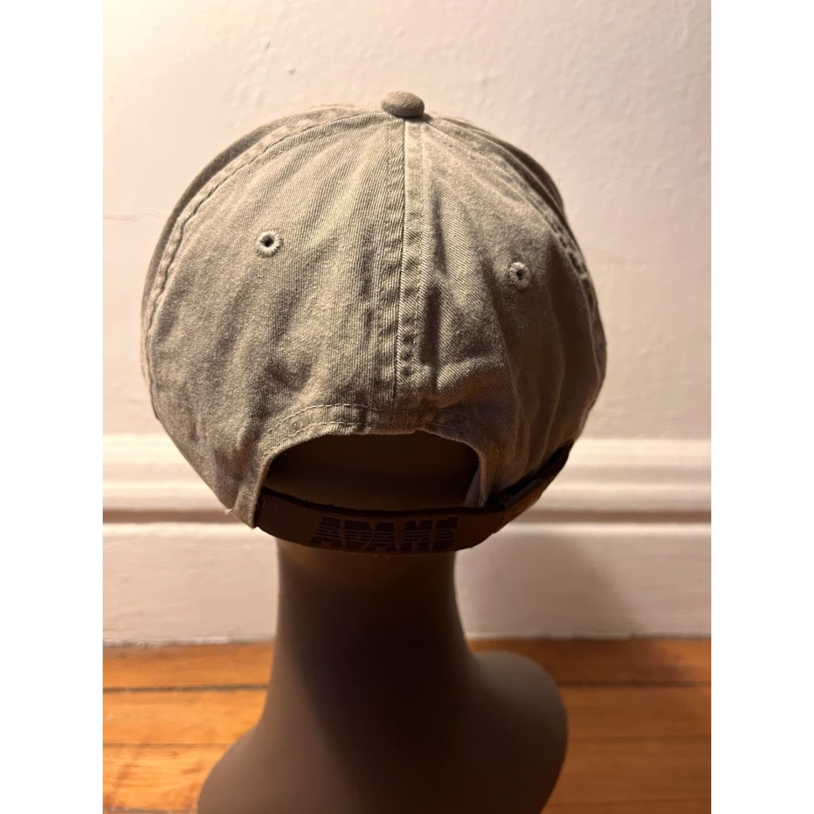 Vintage VINTAGE Adams Sandler O’Neill Hat Beige 90s World Trade Center 104th Floor Snapback One Size Men Adjustable Beige Hat Size ONE SIZE - 4 Thumbnail