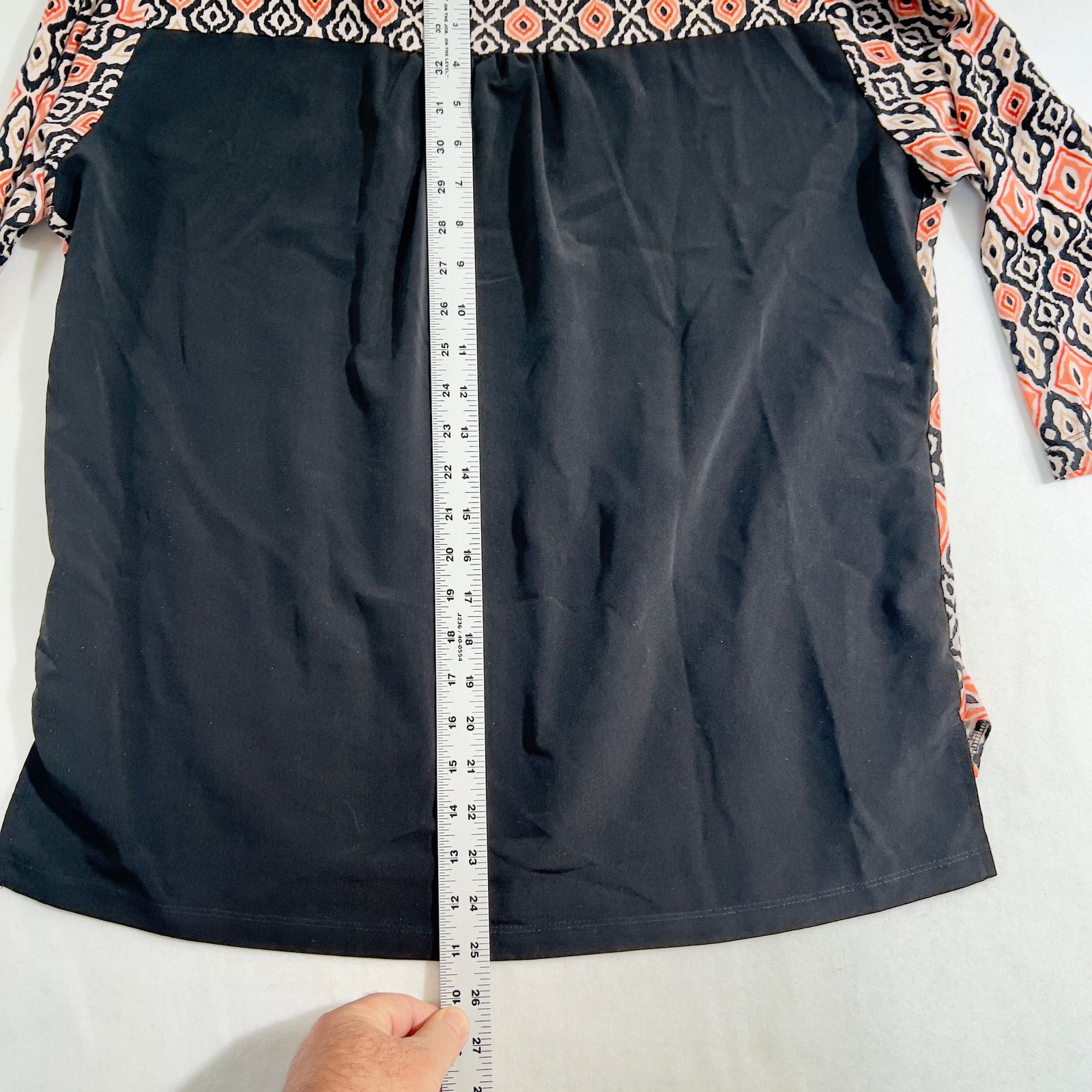 Jones New York Jones New York Signature Top Woman's L V-Neck 3/4 Sleeve Geo Size L / US 10 / IT 46 - 8 Thumbnail