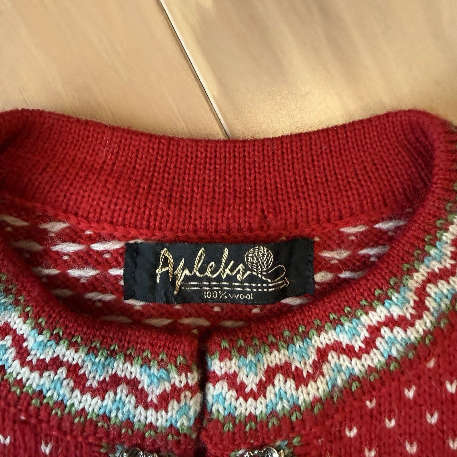 Vintage Vintage Dalmatians Cardigan Women's Small Red Wool Nordic Size S / US 4 / IT 40 - 8 Thumbnail