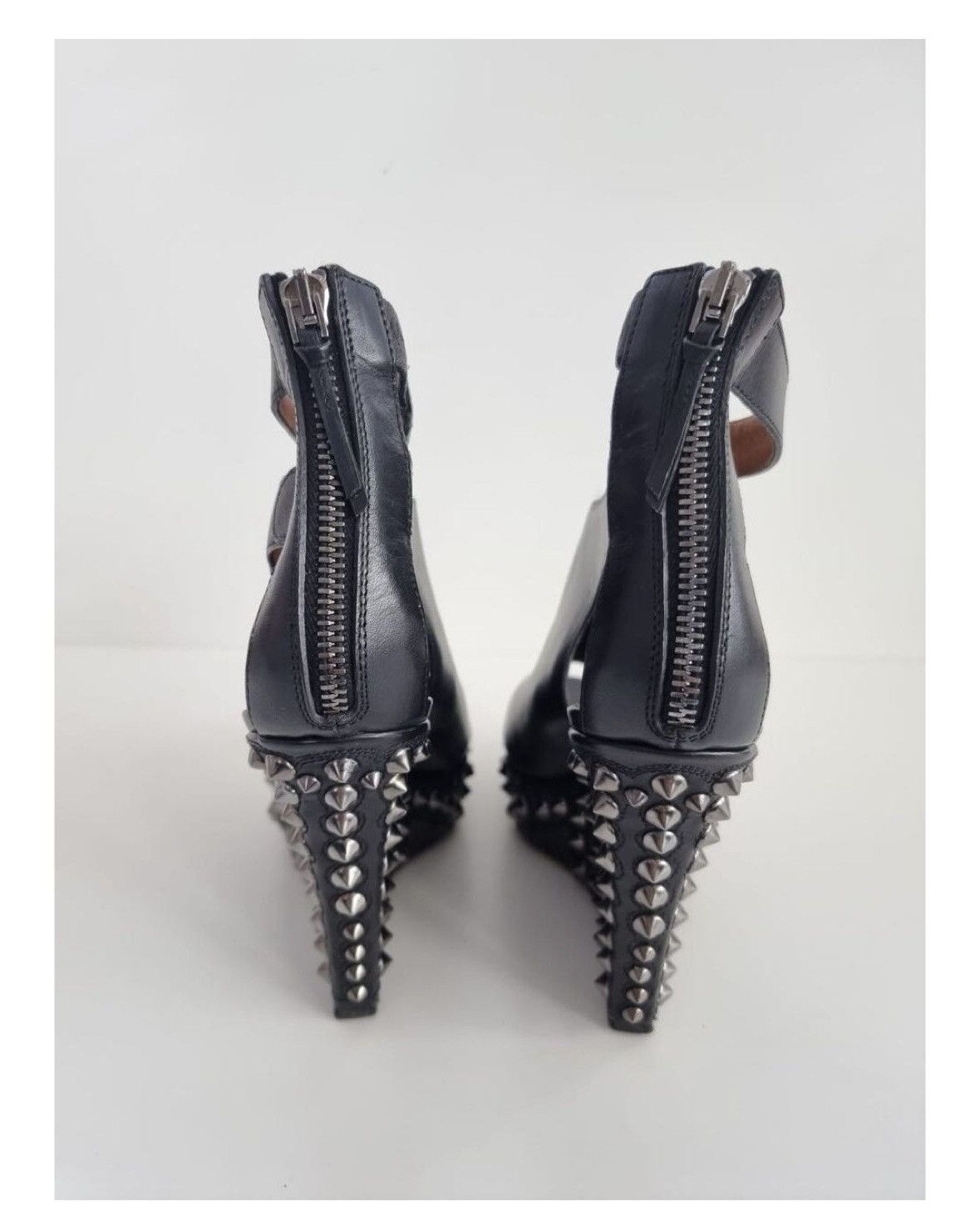Givenchy Givenchy Paris ankle boots with spikes Size US 9 / IT 39 - 4 Thumbnail