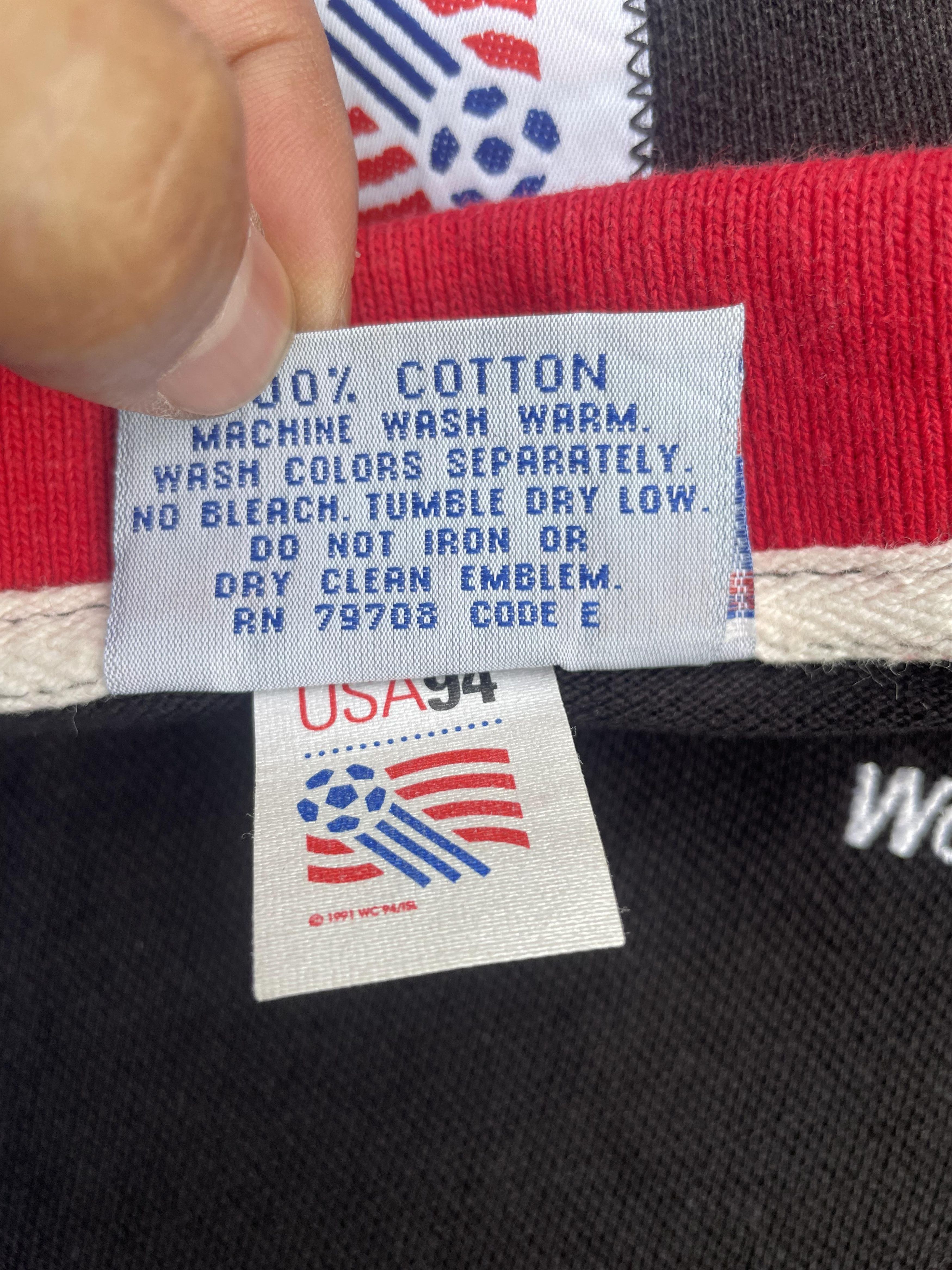 Vintage Vintage 1994 World Cup Polo Tshirt Size US L / EU 52-54 / 3 - 8 Thumbnail