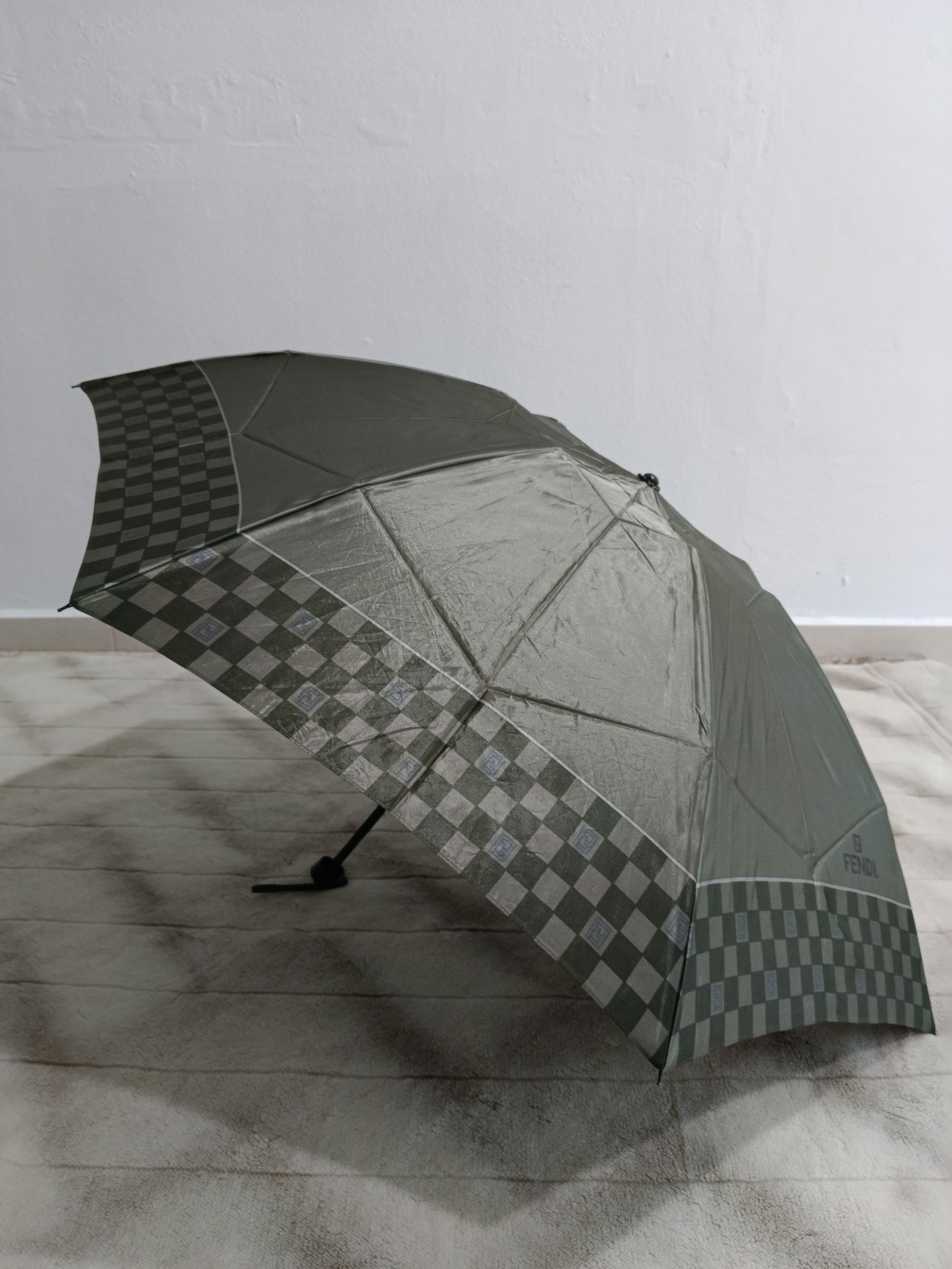 Fendi FENDI MONOGRAM FOLDING UMBRELLA Size ONE SIZE - 4 Thumbnail