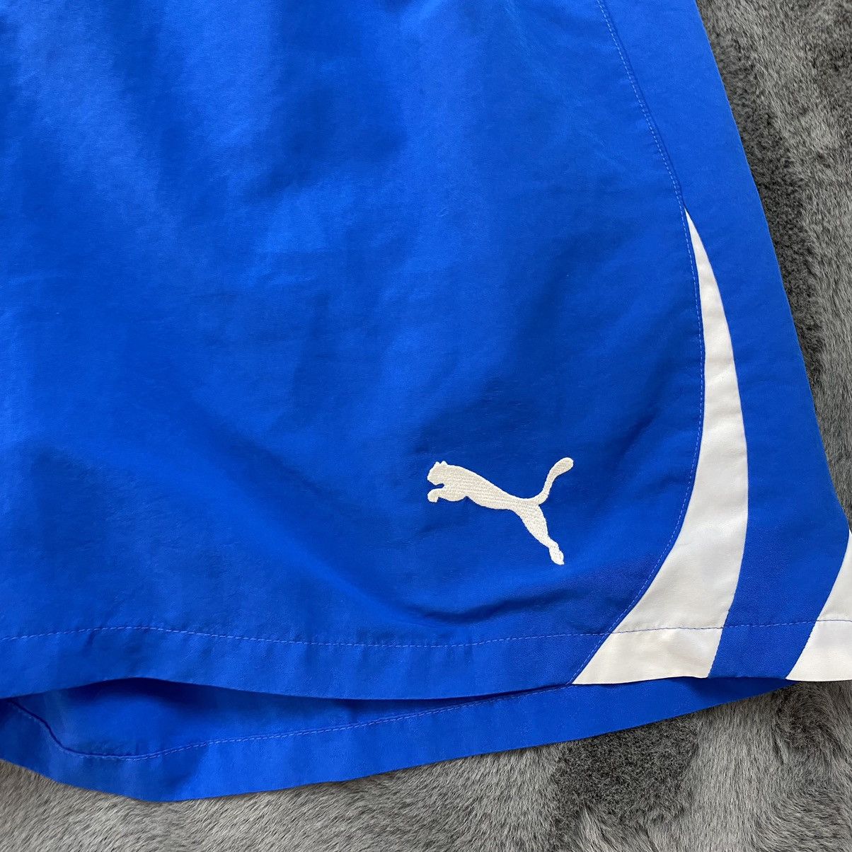 Puma × Vintage Italy Vintage Home Football Soccer Shorts Blue Puma Men Size US 36 / EU 52 - 6 Thumbnail