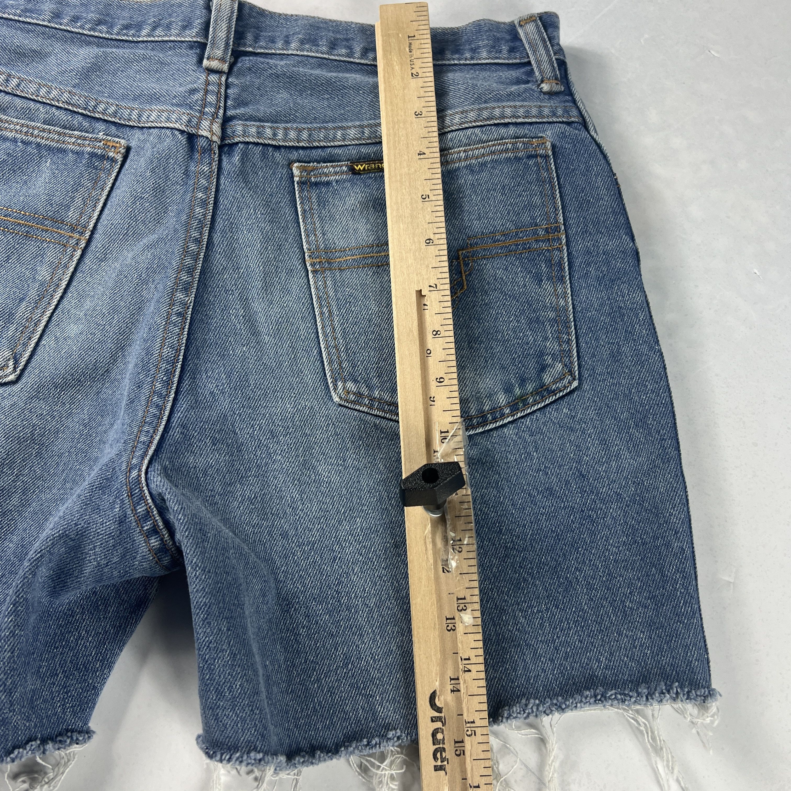 Wrangler VTG Wrangler Shorts Faded Cut Off Denim Jorts Talon Zipper Size US 30 / EU 46 - 9 Thumbnail