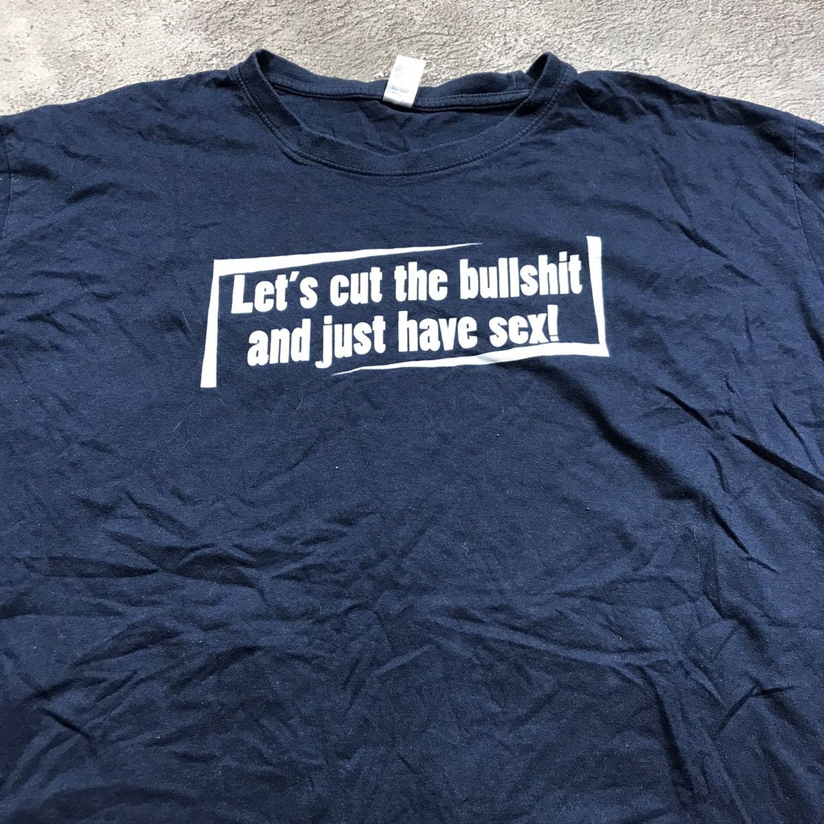 Vintage Vintage 90s Graphic Tee Single Stitch Faded Navy Streetwear Size US XL / EU 56 / 4 - 1 Thumbnail