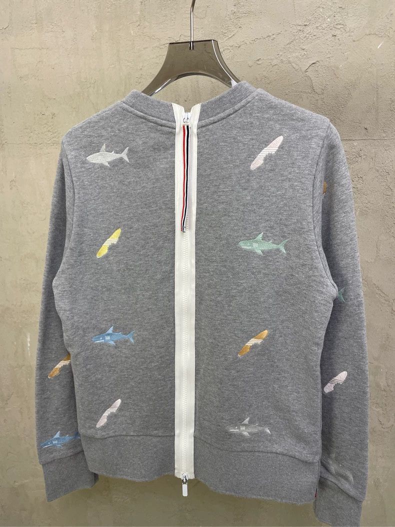 Thom Browne Thom browne Gray shark surfboard embroidered round neck bac Size US XS / EU 42 / 0 - 4 Thumbnail