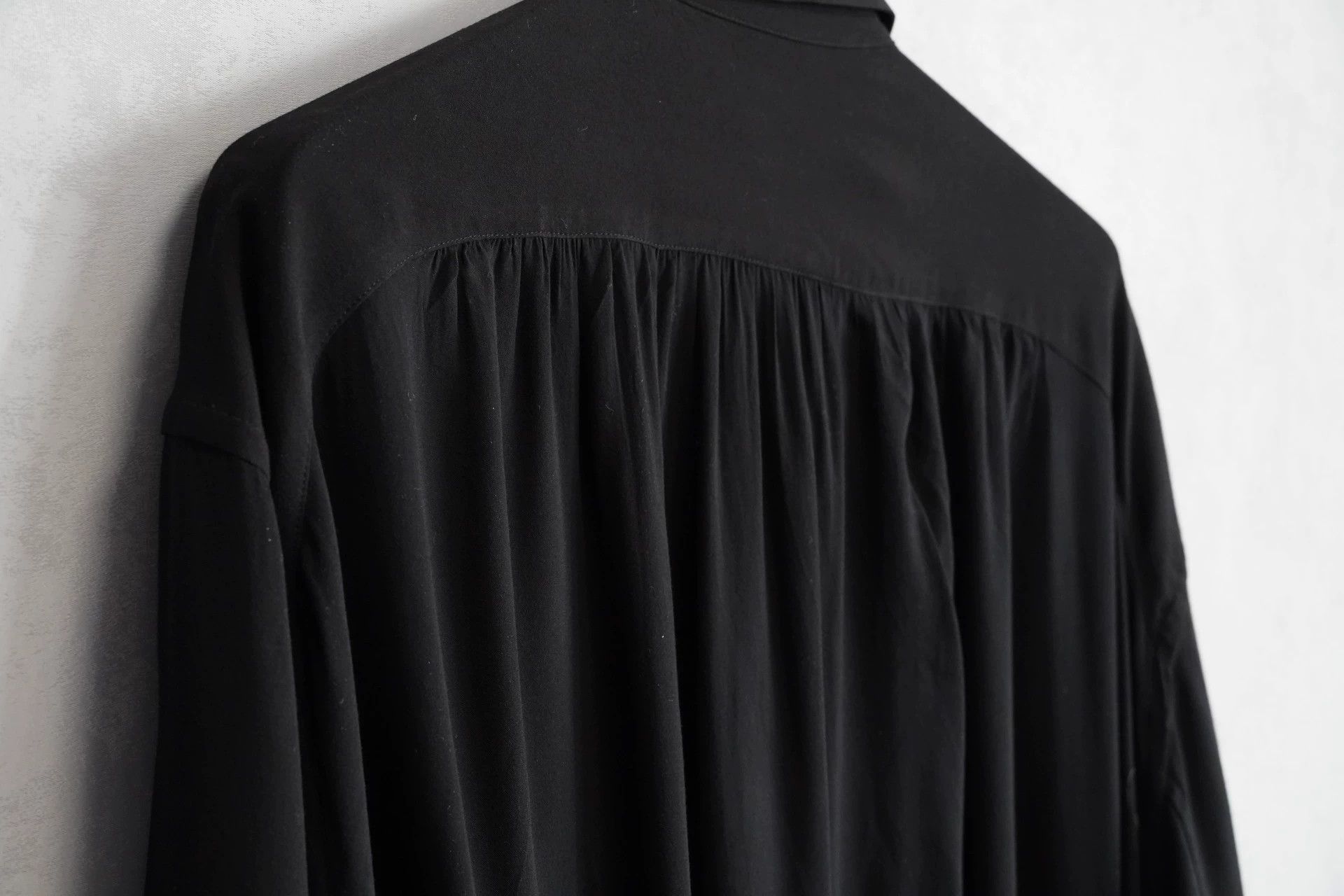 Yohji Yamamoto Yohji Yamamoto 13SS 3-Pocket Rayon Long Shirt Size 4 Size US XL / EU 56 / 4 - 5 Thumbnail