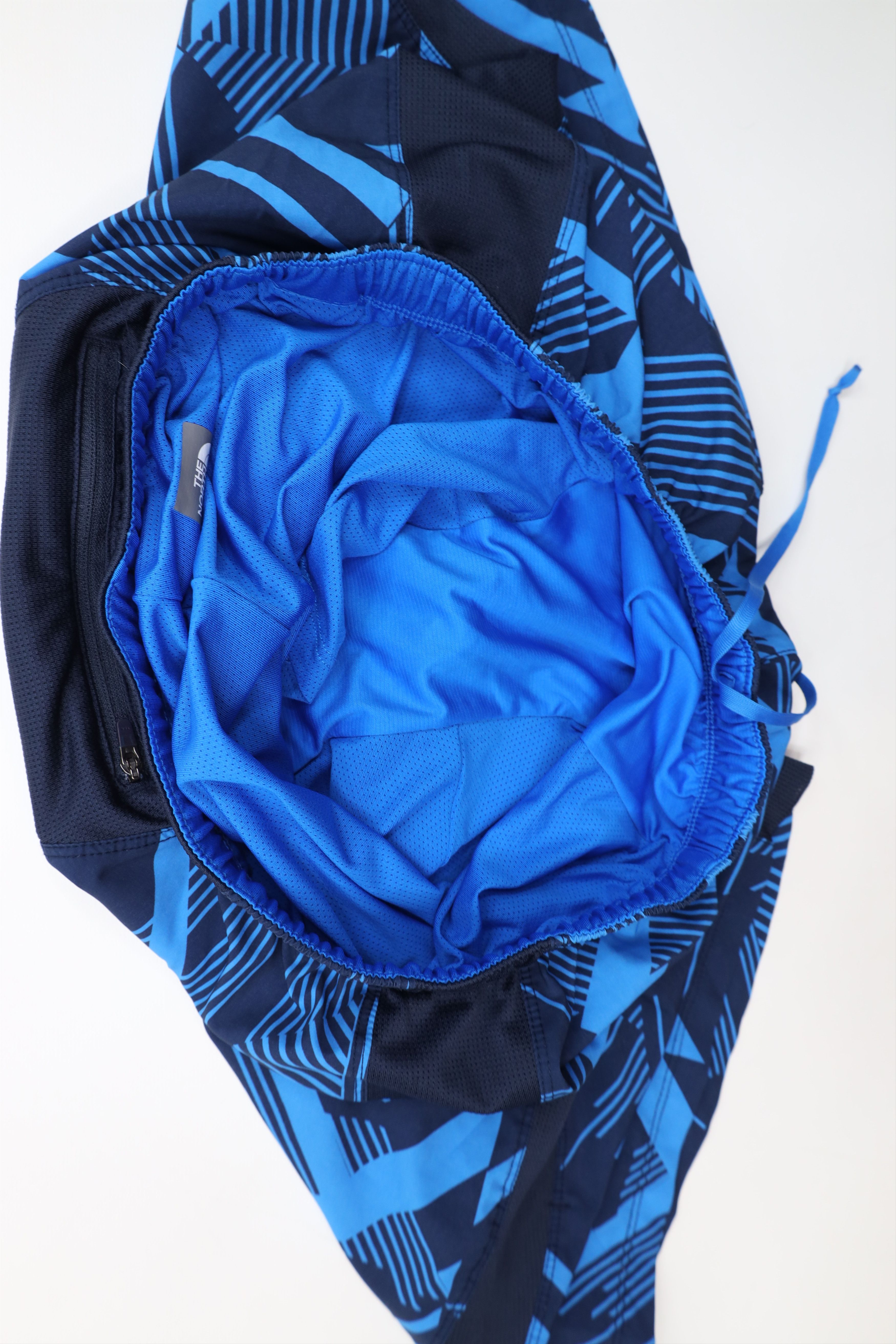 The North Face The North Face Reflective Lined Running Trekking Shorts Size US 34 / EU 50 - 7 Thumbnail