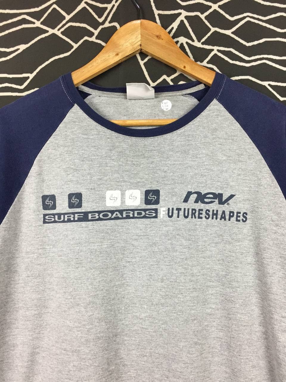 Vintage Vtg Nev Surfboards Future Shapes Raglan Tee Size L Size US L / EU 52-54 / 3 - 6 Thumbnail