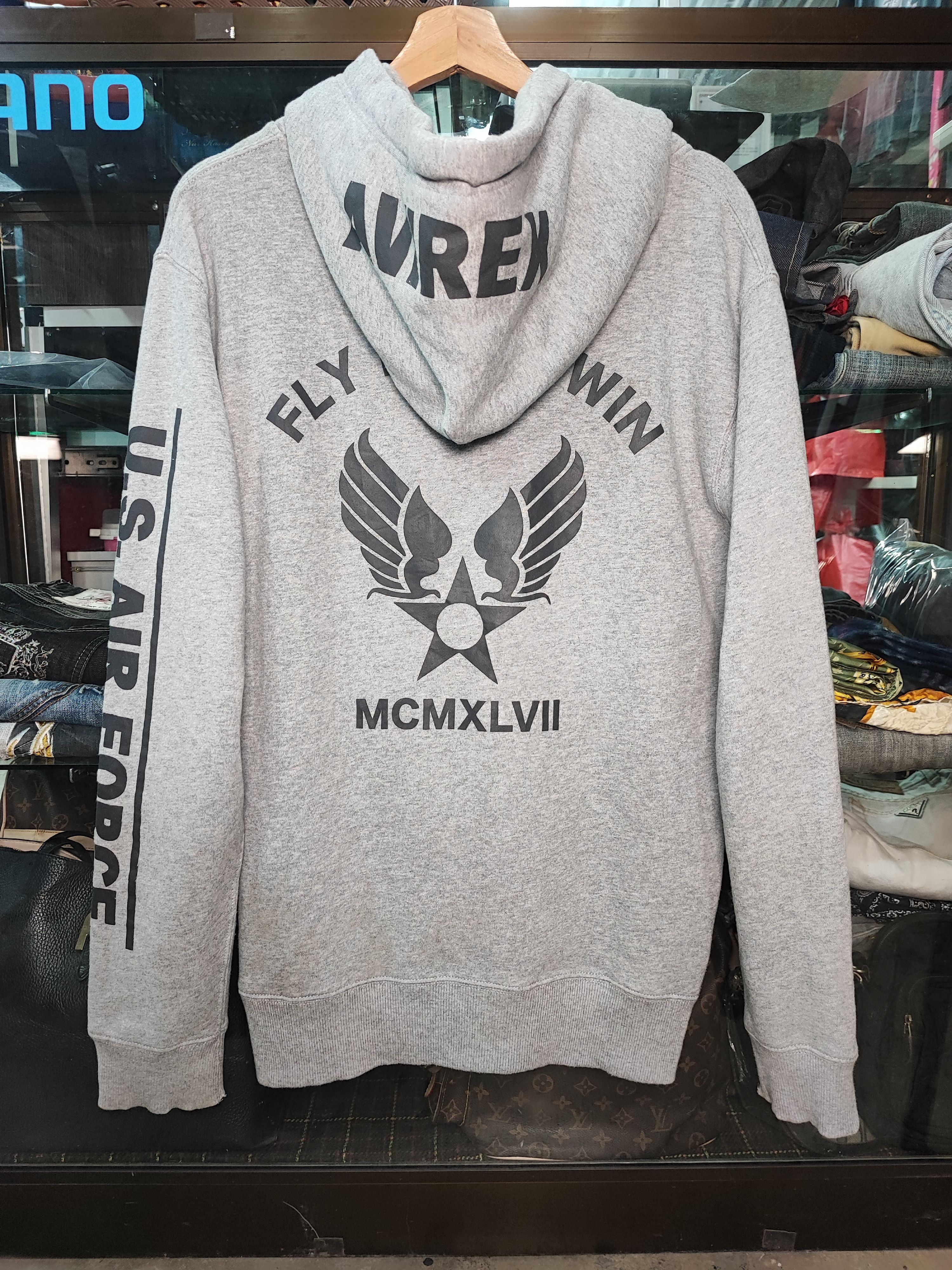 Avirex Vintage Avirex USA U.S. Air Force Military Archive Fly Win Size US L / EU 52-54 / 3 - 12 Thumbnail