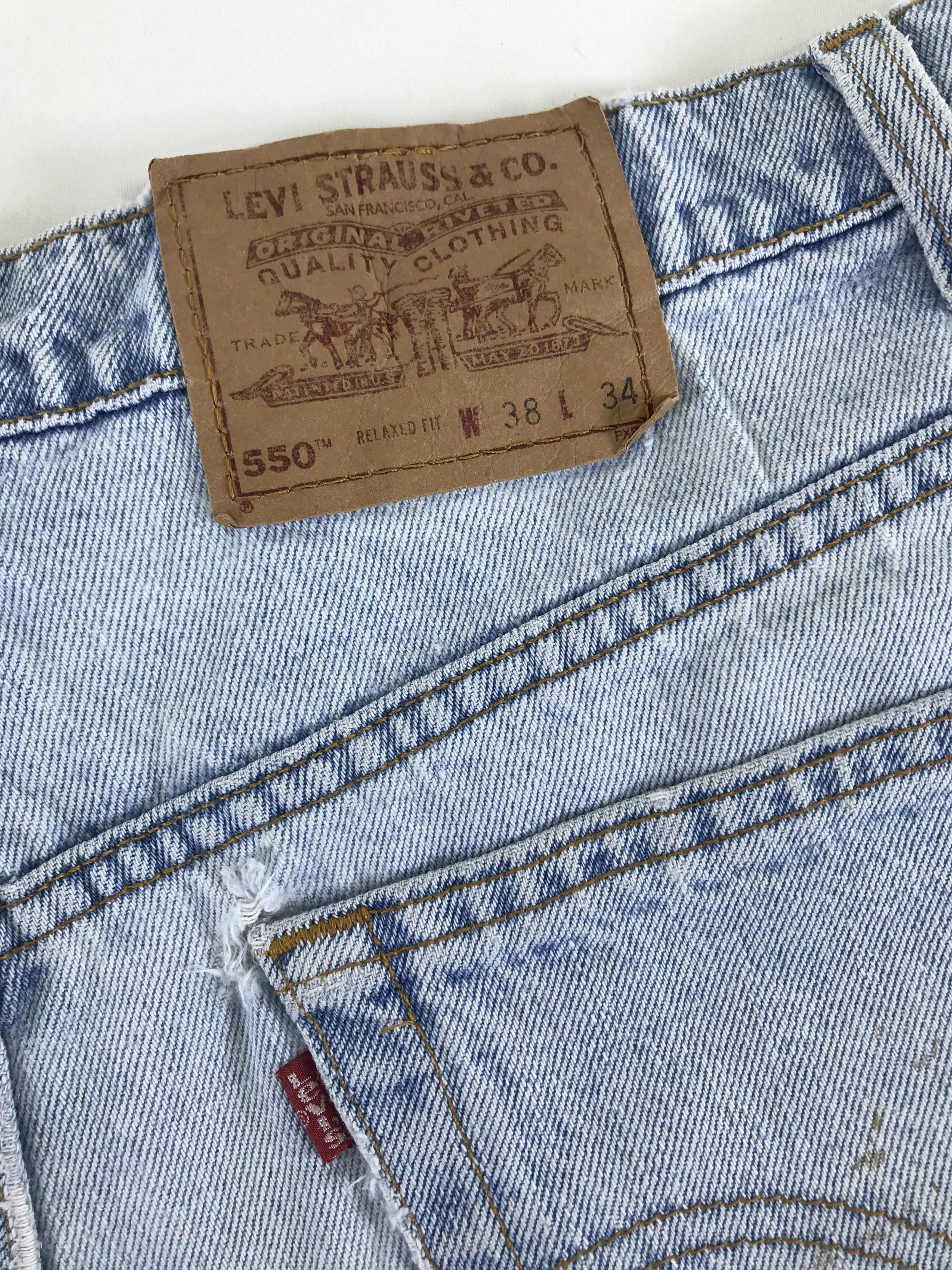 Levi's Vintage 90s Levi's 550 Relaxed Fit Jeans Light Wash Denim Size US 36 / EU 52 - 14 Thumbnail