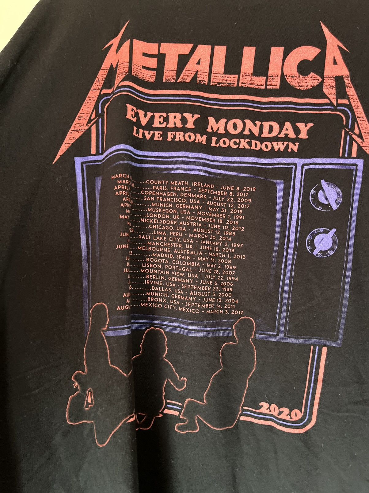 Metallica 2020 covid lockdown tour db sided metallica 4x music band Size US XXL / EU 58 / 5 - 6 Thumbnail