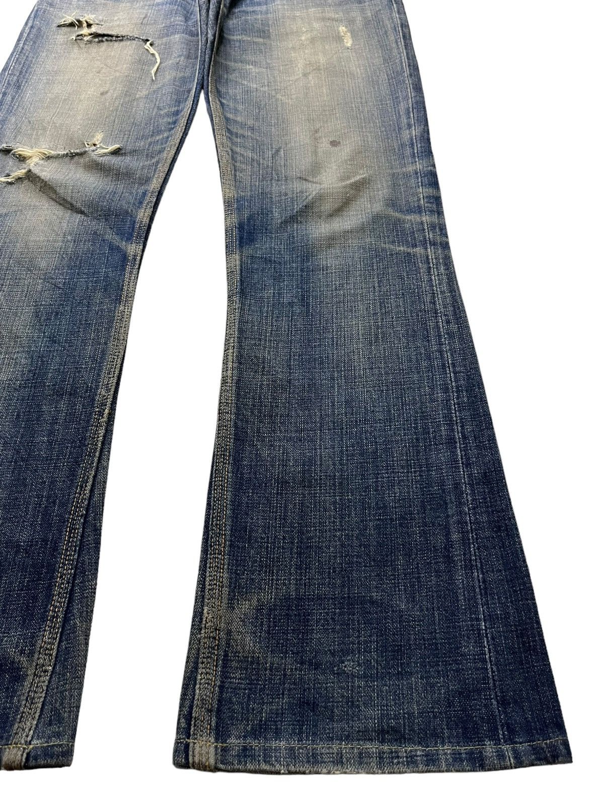 Japanese Brand Vintage Japanese Brand Mud Wash Rip Distressed Flare Jeans Size US 32 / EU 48 - 7 Thumbnail