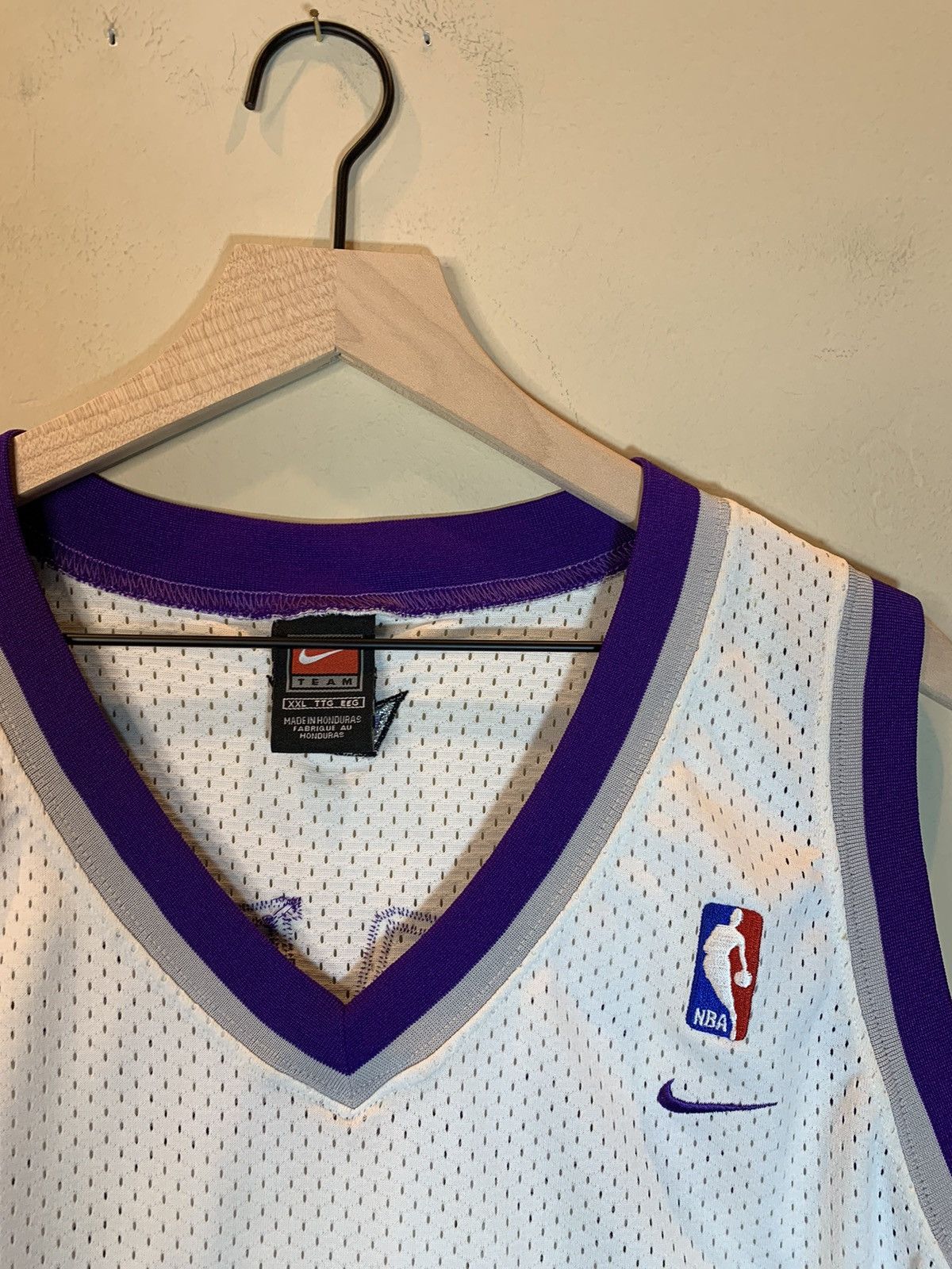 NBA × Nike × Vintage *RARE* Vintage Chris Webber Sacramento Kings Nike NBA Jersey Size US XXL / EU 58 / 5 - 5 Thumbnail