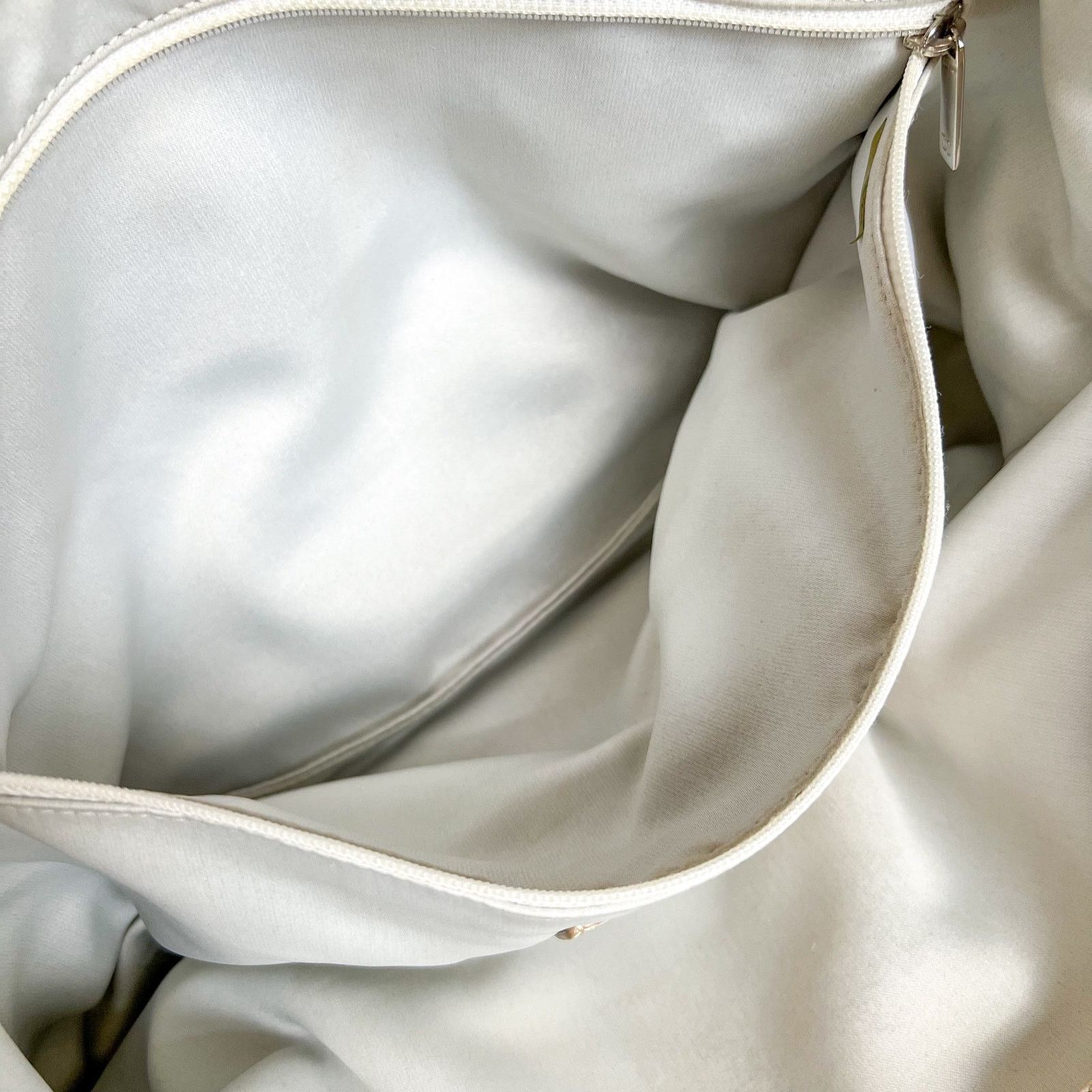 Chanel CHANEL On the Road Cream Leather Large Tote Size ONE SIZE - 12 Thumbnail