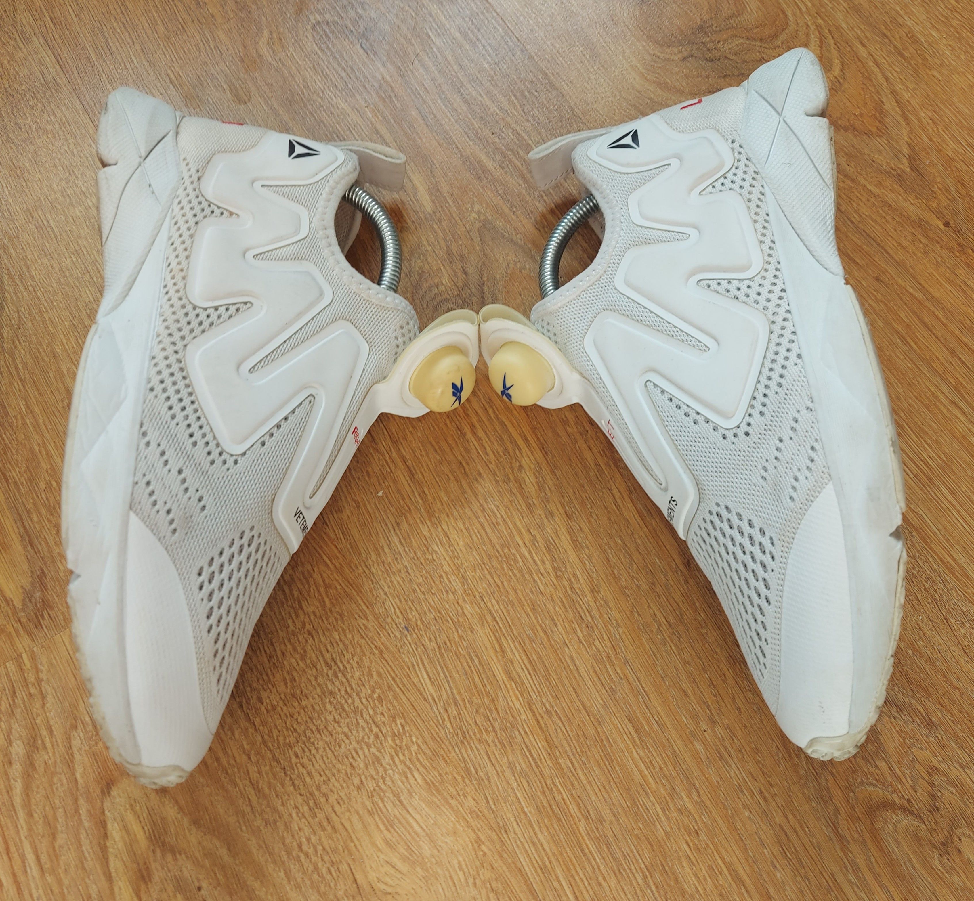 Reebok × Vetements Vetements x Reebok Supreme White Shoes BS7042 US7.5 EUR40 Size US 7 / EU 40 - 10 Thumbnail