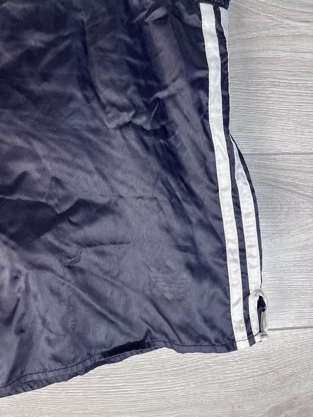 Vintage Vintage short Adidas Germany size M very rare 1990s nylone Size US 32 / EU 48 - 4 Thumbnail