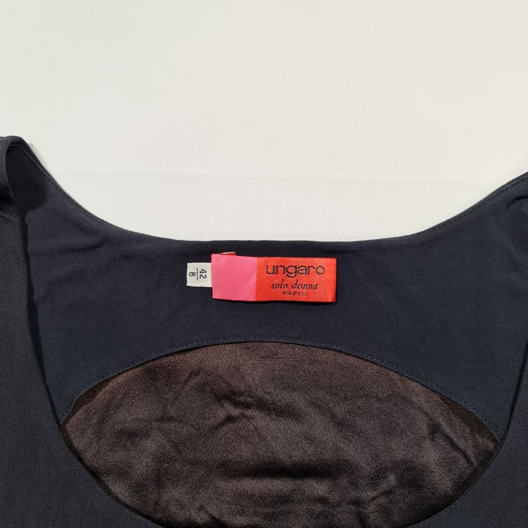 Vintage VINTAGE Ungaro Solo Donna Womens Silk Top Navy Blue 8 UK Sleeveless Blouse Top Size M / US 6-8 / IT 42-44 - 2 Thumbnail