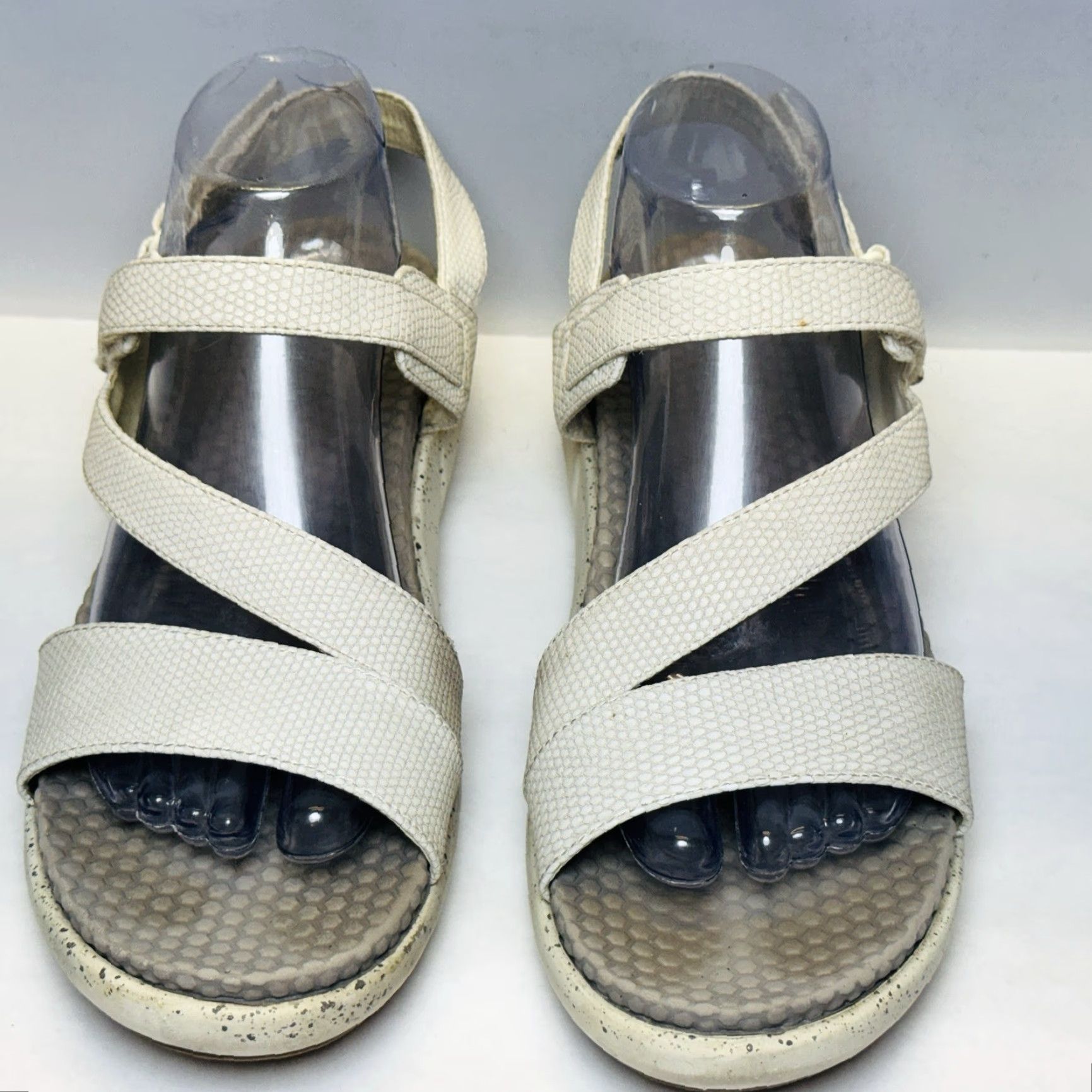 Vintage Baretraps Glena Sandals Womens Size 9.5 M White Adjustable Ankle Strap Comfort Arch Support Size US 10 / IT 40 - 6 Thumbnail