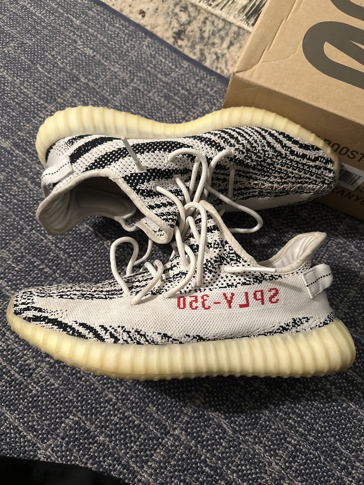 Adidas Yeezy Boost 350 V2 Size US 12 / EU 45 - 6 Thumbnail