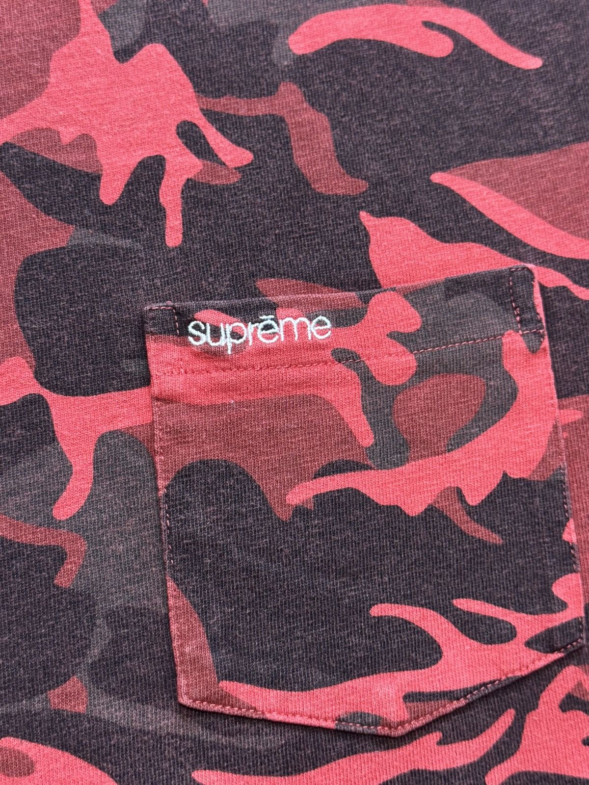 Supreme Supreme Short Sleeve Pocket Red Camo T-shirt Size US XL / EU 56 / 4 - 4 Thumbnail