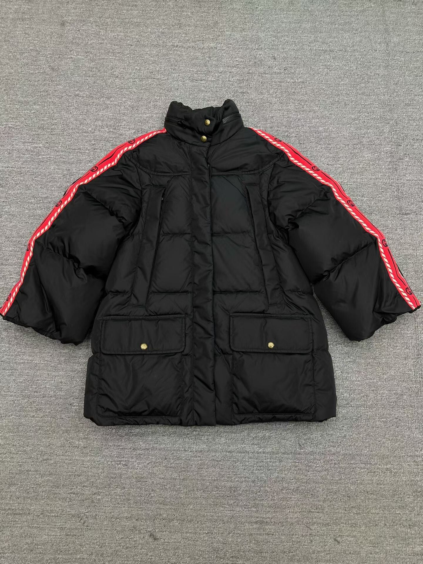 Gucci Gucci Down Down Jacket it_36 Women Size XS / US 0-2 / IT 36-38 - 1 Thumbnail