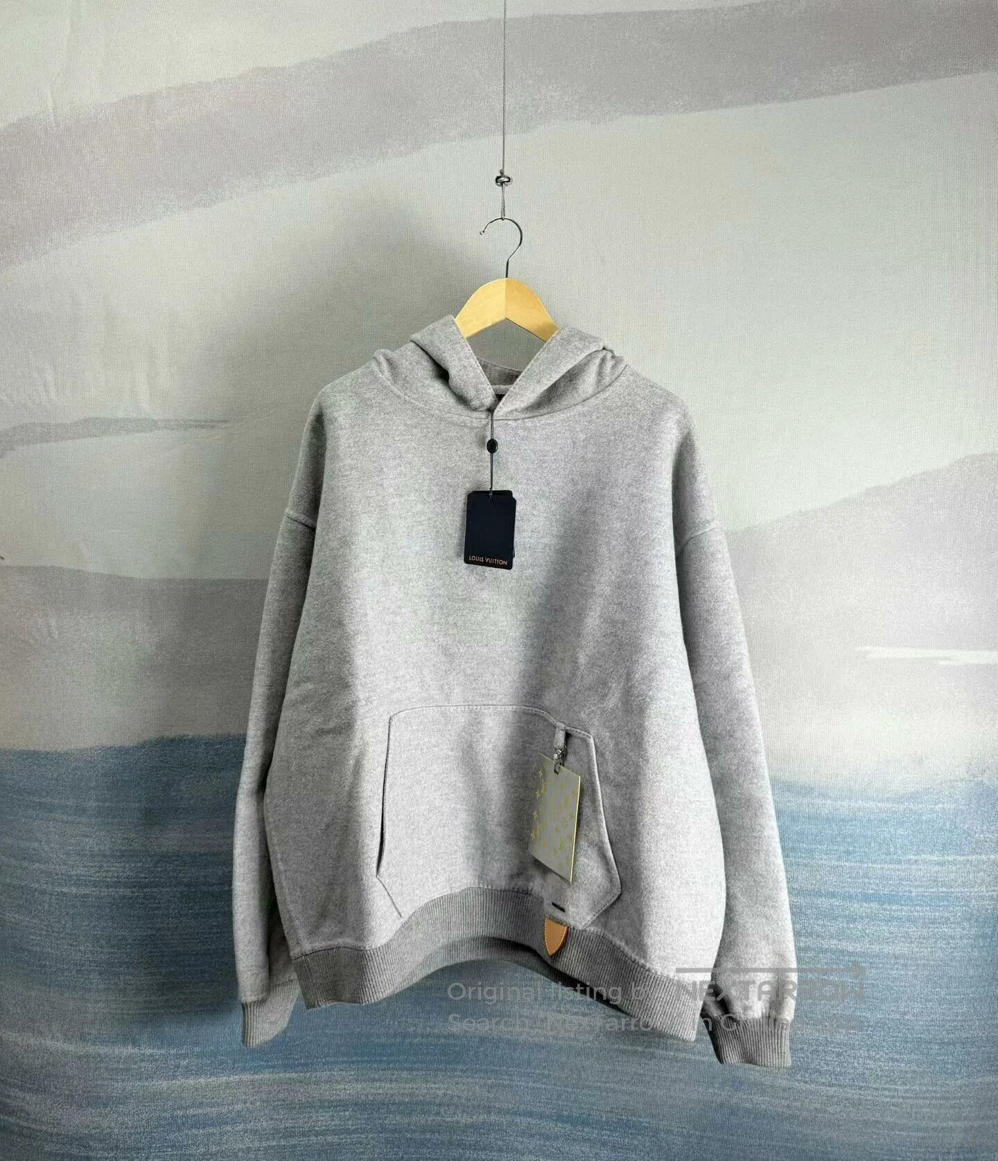 Louis Vuitton louis vuitton gray cashmere hoodie XXL. Size US XXL / EU 58 / 5 - 1 Thumbnail