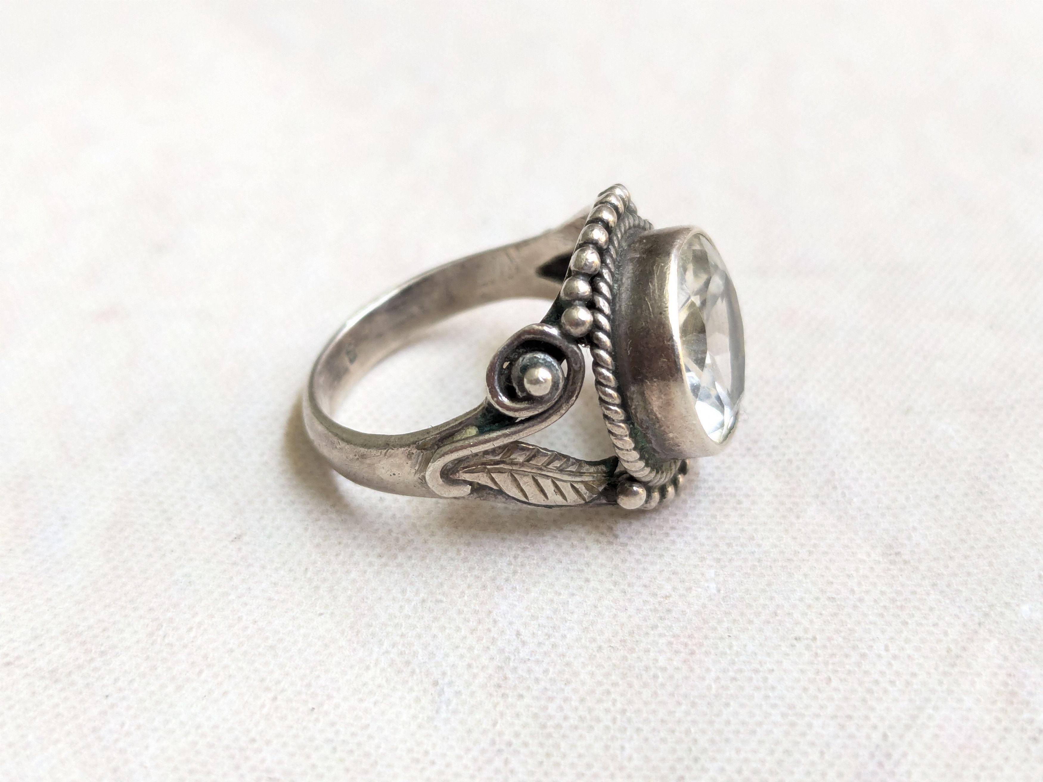 Jewelry × Vintage Sterling Silver Ring Clear Crystal Round Faceted 6.5 Size ONE SIZE - 3 Thumbnail