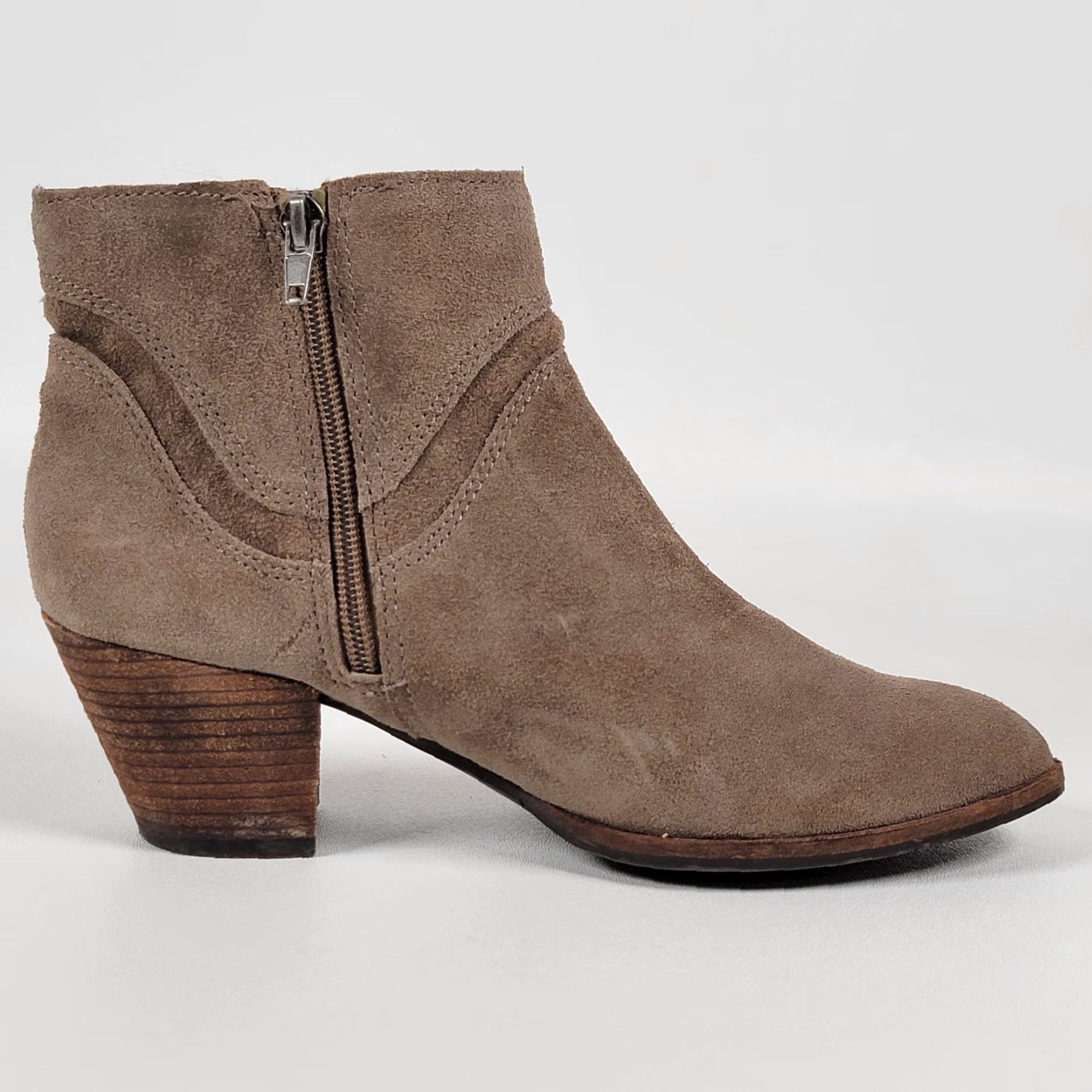 Dolce Vita DV by Dolce Vita Booties Women's 7.5 Taupe Brown Suede Zip Ankle Boots Bootie Women's 7.5 Taupe Brown Suede Zip Ankle Boots Size US 8 / IT 38 - 6 Thumbnail