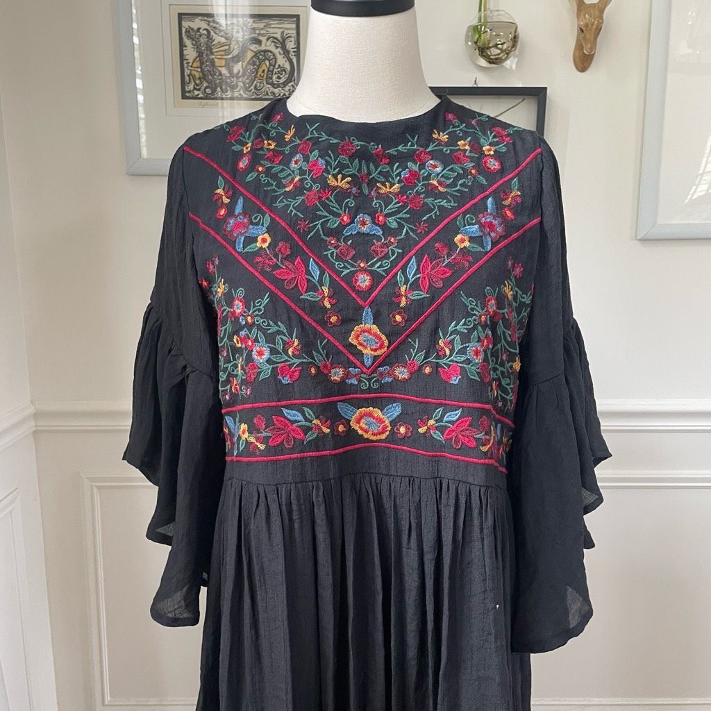 NWT Umgee Black Embroidered Trumpet Sleeve Dress S - ilac.rochib.com