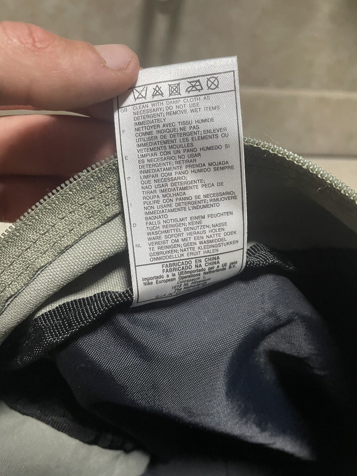 Nike Trashed 90s Nike Vintage Shoulder Big Bag Gorpcore Size ONE SIZE - 17 Thumbnail