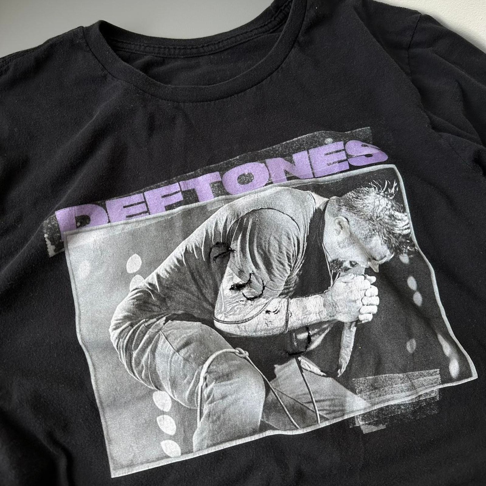 Band Tees Vintage 00s Deftones Black Faded Graphic Music Rock Shirt Size US L / EU 52-54 / 3 - 1 Thumbnail