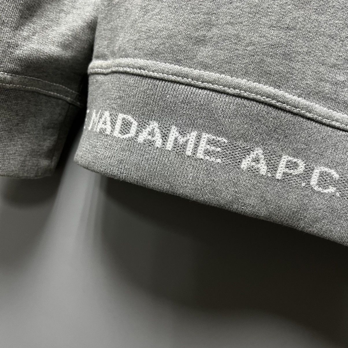 A.P.C. A.P.C. Sweatshirt Crewneck Men’s Size US S / EU 44-46 / 1 - 22 Thumbnail