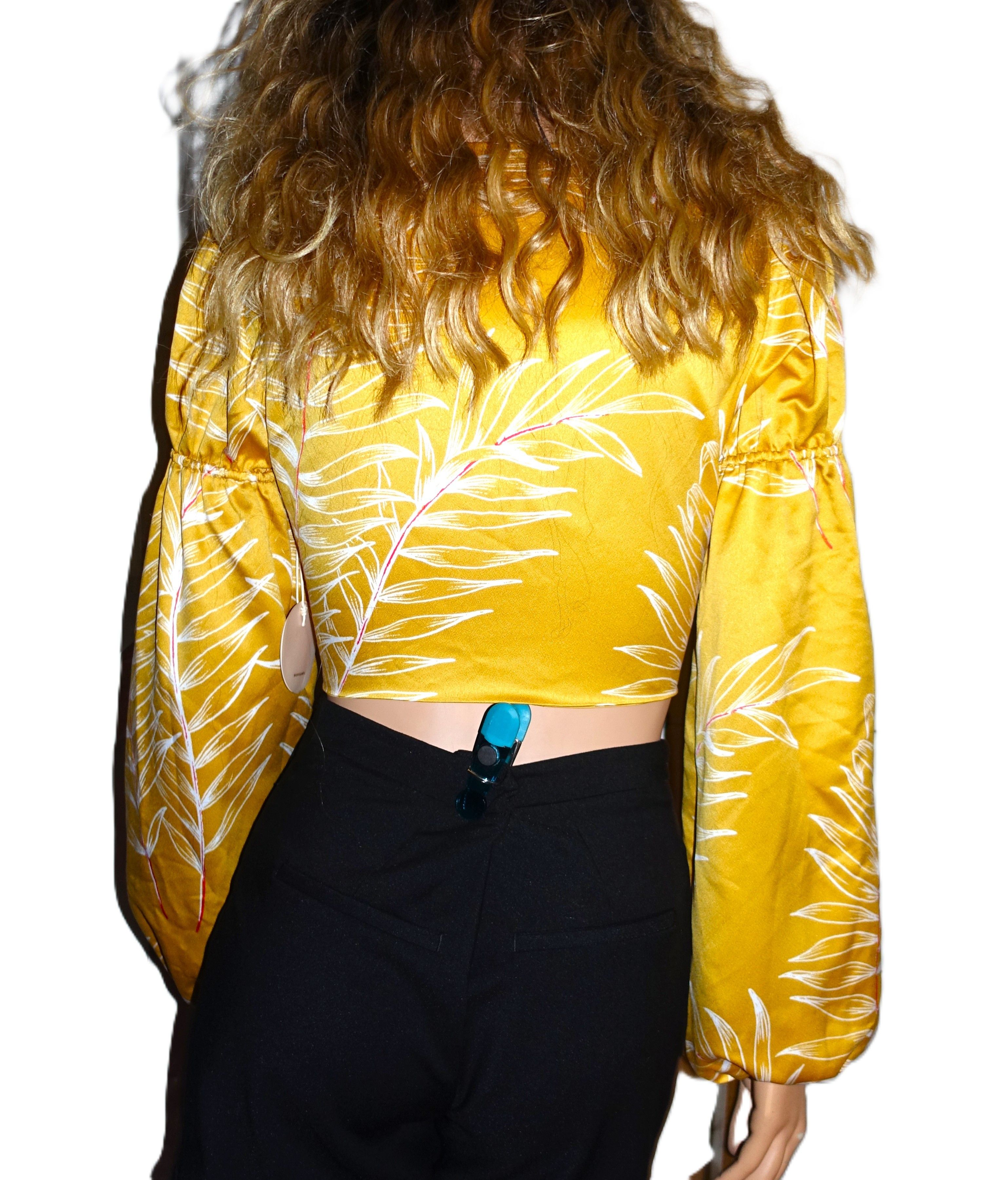 Camila Coelho Camila Coelho Gold Marcia Cropped Top S NWT Size S / US 4 / IT 40 - 5 Thumbnail