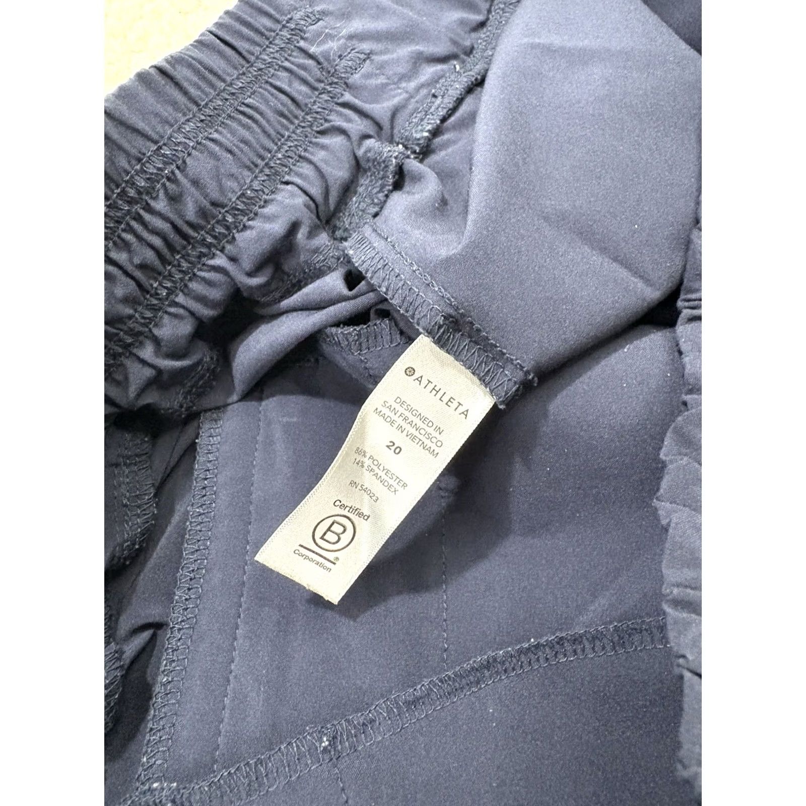 Athleta Athleta Brooklyn Wide Leg Crop Pant Womens 20 Navy Pull On Stretch Athleisure Size 42" / US 20 - 3 Thumbnail