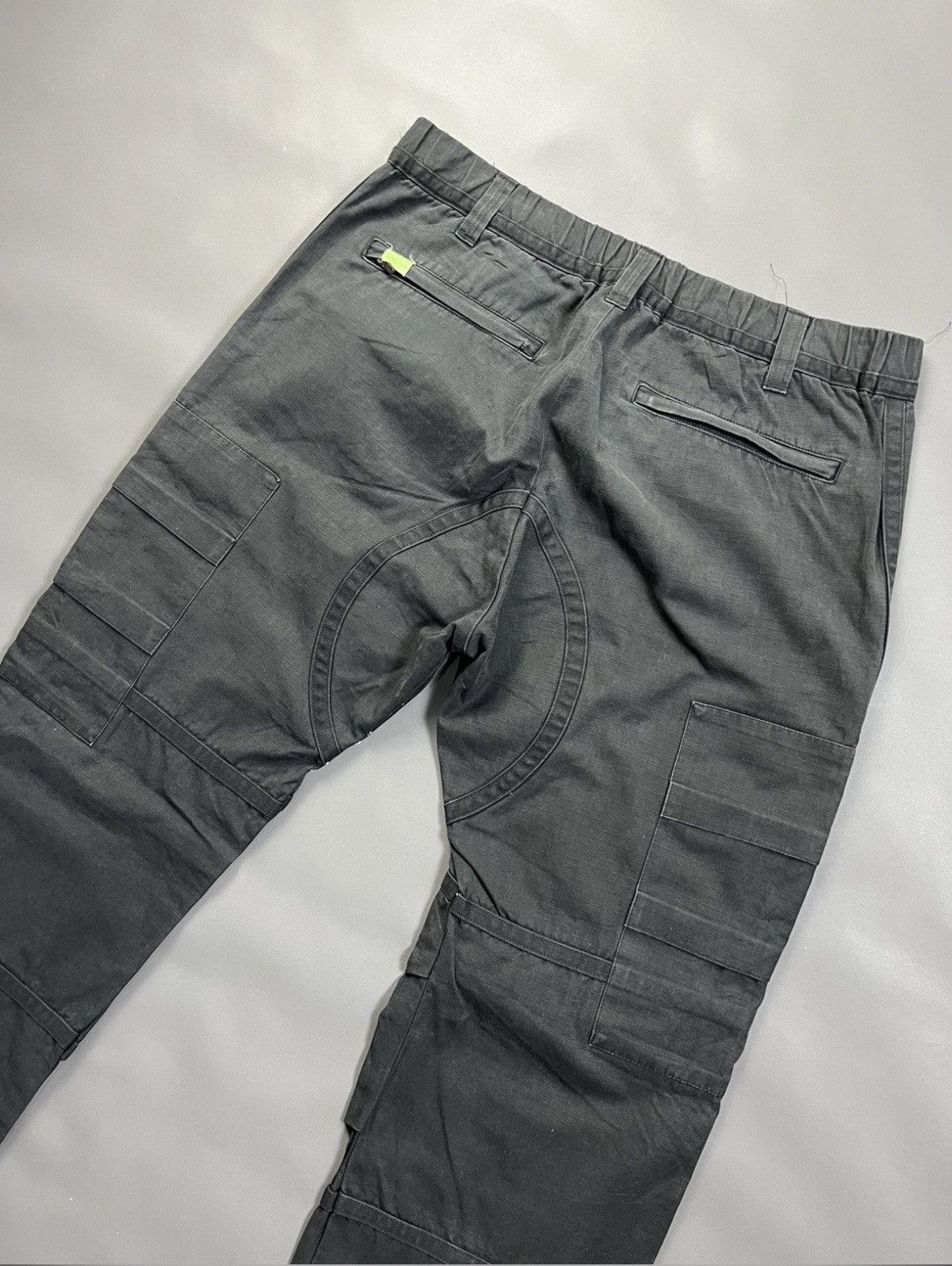 Undercover Jun Takahashi X Undercover Chaotic Discord Size US 30 / EU 46 - 8 Thumbnail