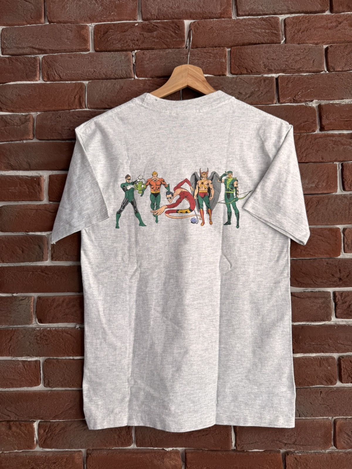 DC Comics Rare Vintage 90s DC Comics Heroes Movie Tee Grey Rar Cartoon Size US S / EU 44-46 / 1 - 2 Thumbnail