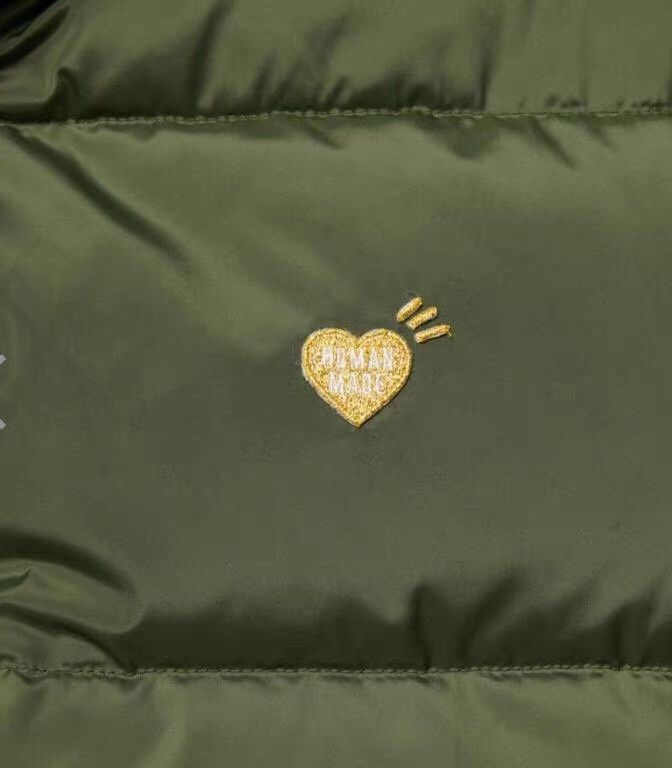 Human Made HUMAN MADE DUCK CAMO DOWN Reversible Vest。Ｑ22 Size US M / EU 48-50 / 2 - 3 Thumbnail