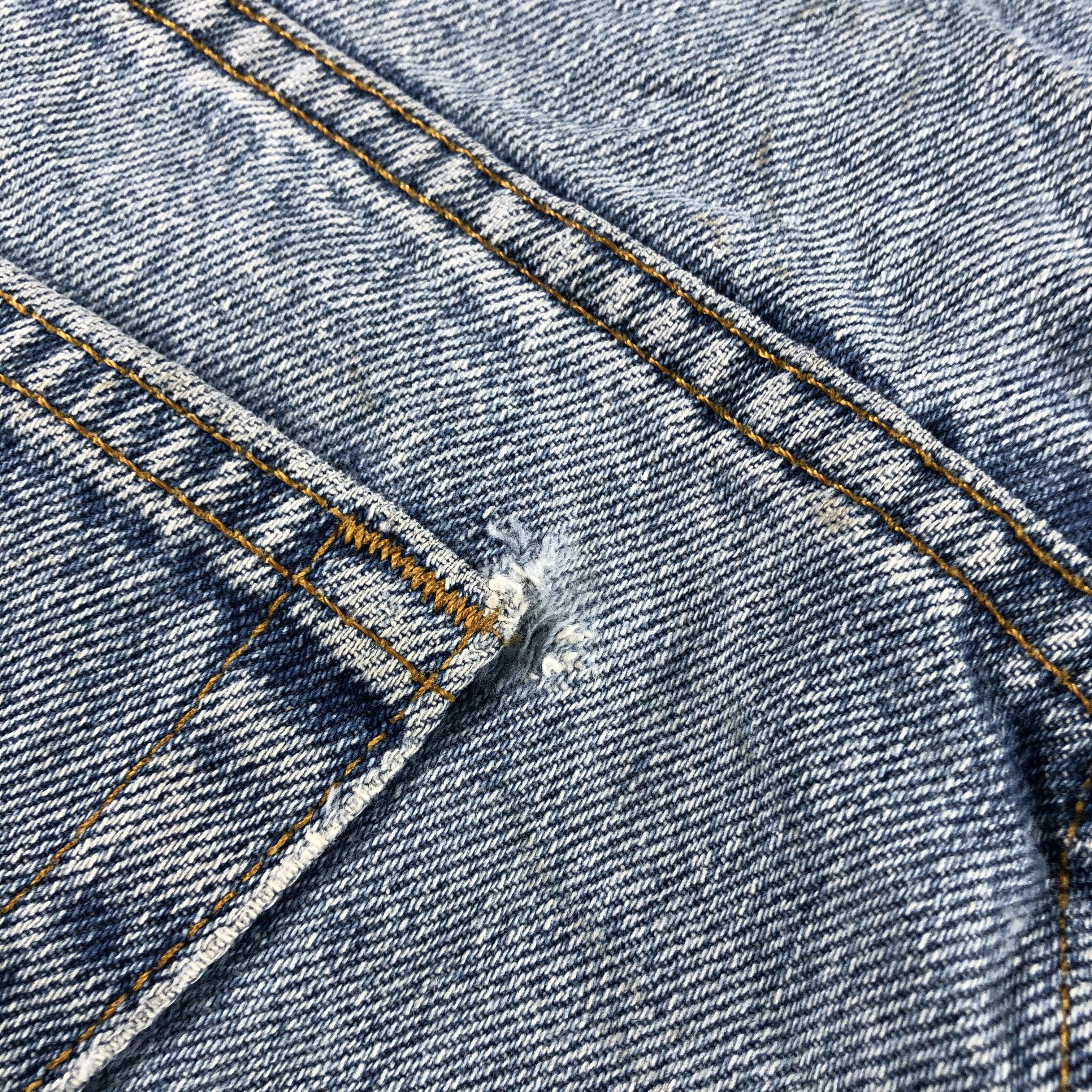 Levi's Vintage 90s Blue Wash Levis 550 Jeans-J2437 Size US 34 / EU 50 - 9 Thumbnail
