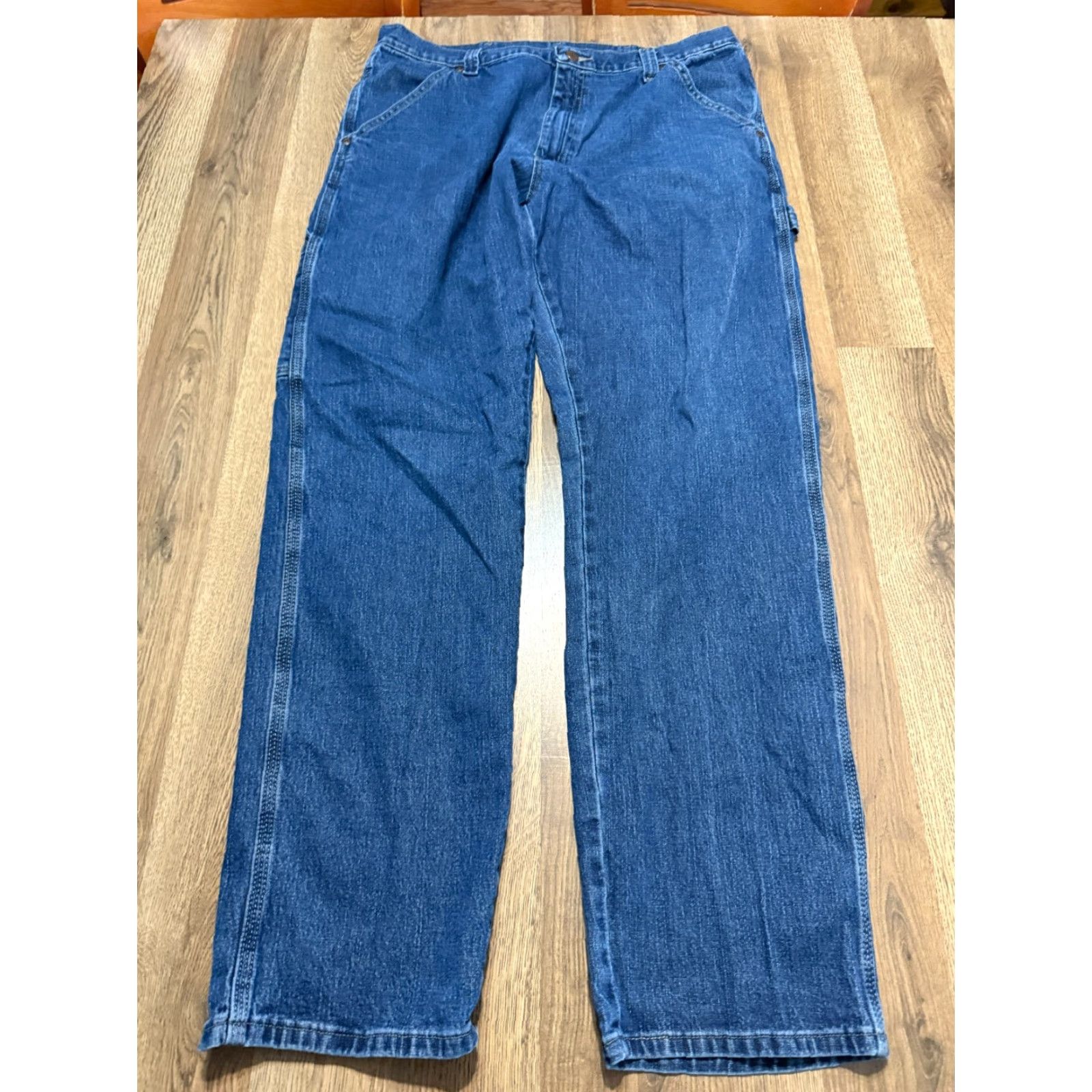 Wrangler Wrangler Jeans Men 36x34 Blue Denim Straight Leg 5-Pocket Pockets Regular Inseam 34in Modern Vintage: No Regular Fit Medium Wash Size US 36 / EU 52 - 2 Thumbnail