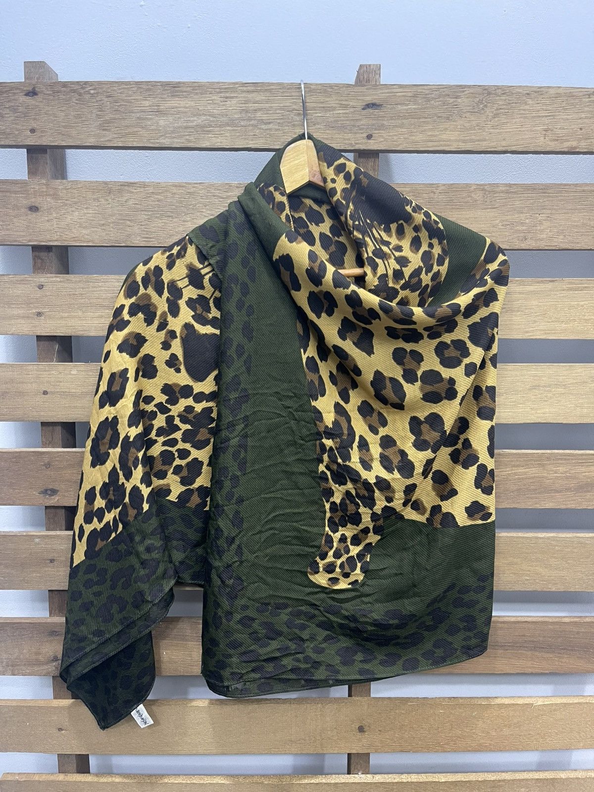 Yves Saint Laurent Vtg Yves Saint Laurent Leopard Panther Silk Wool Scarf Large Size ONE SIZE - 1 Thumbnail