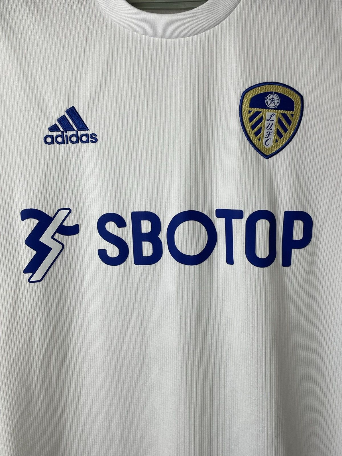 Adidas Leeds United 2020 - 2021 Home football shirt jersey Size US M / EU 48-50 / 2 - 3 Thumbnail
