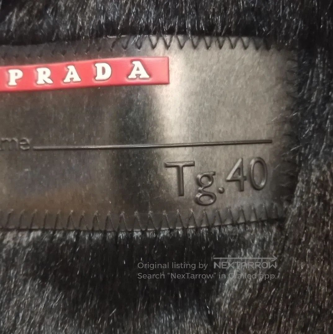 Prada Prada Black Wool Hooded Toggle Coat . Size US M / EU 48-50 / 2 - 8 Thumbnail
