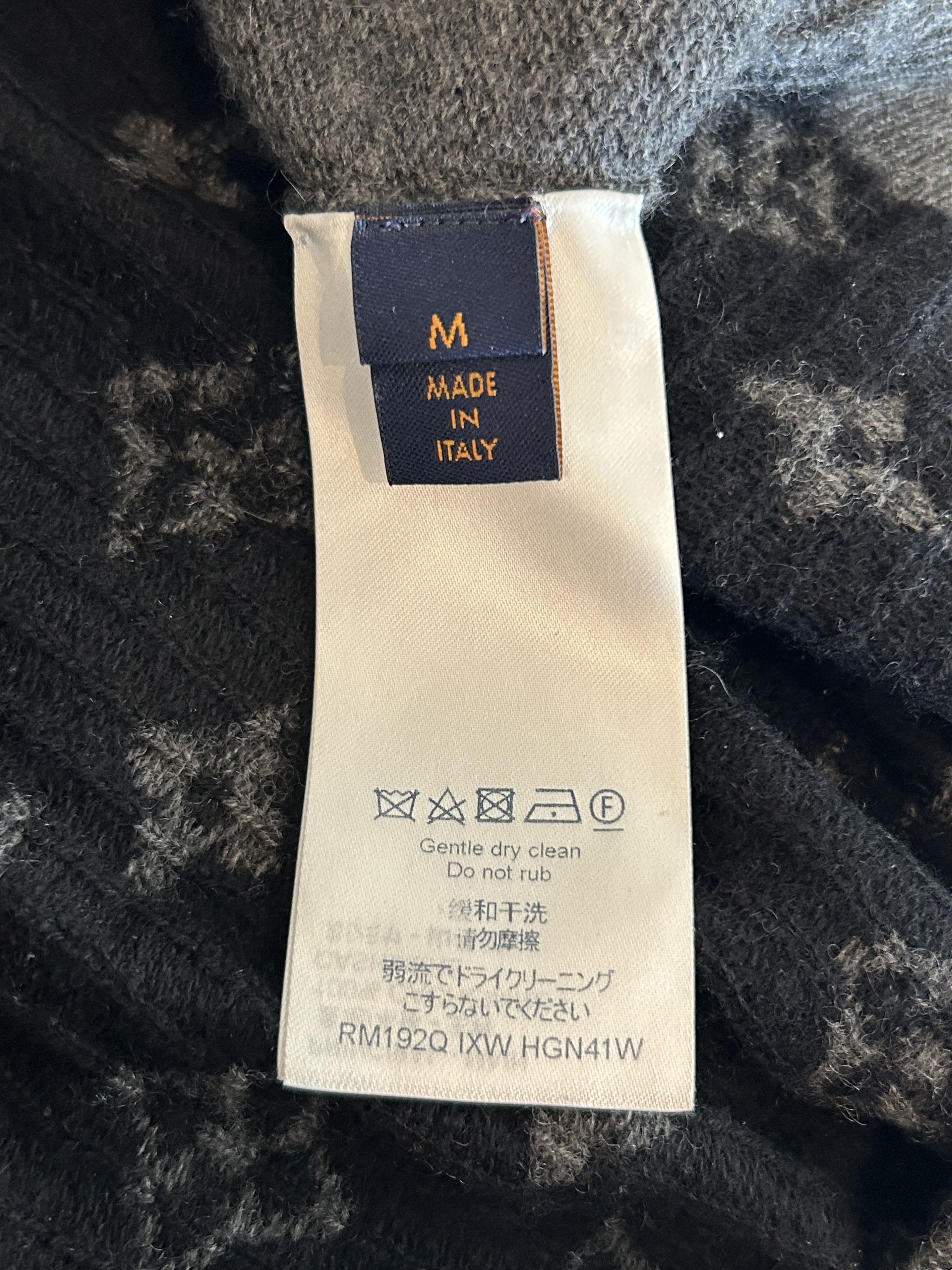 Louis Vuitton Louis Vuitton Grey & Black Monogram Cashmere Sweater Size US M / EU 48-50 / 2 - 4 Thumbnail