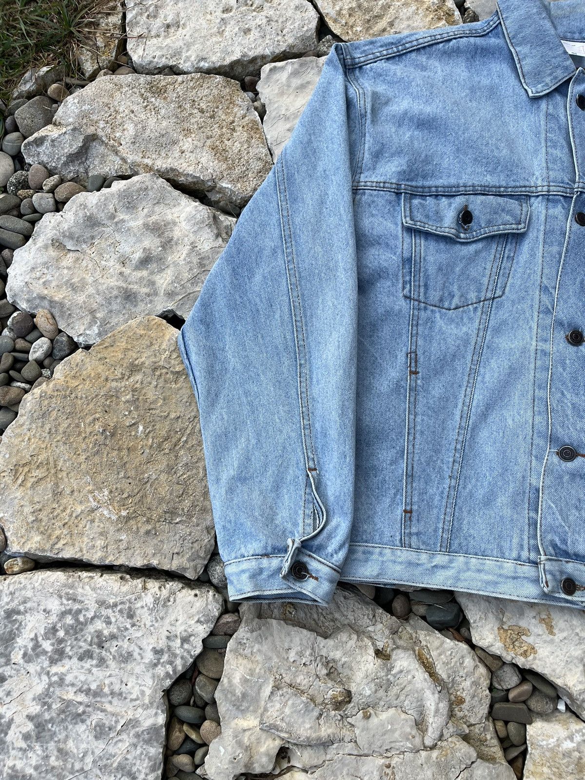 Levi's × Levi's Vintage Clothing × Vintage Vintage 80s Levi’s denim distressed trucker jacket washed Size US XL / EU 56 / 4 - 7 Thumbnail