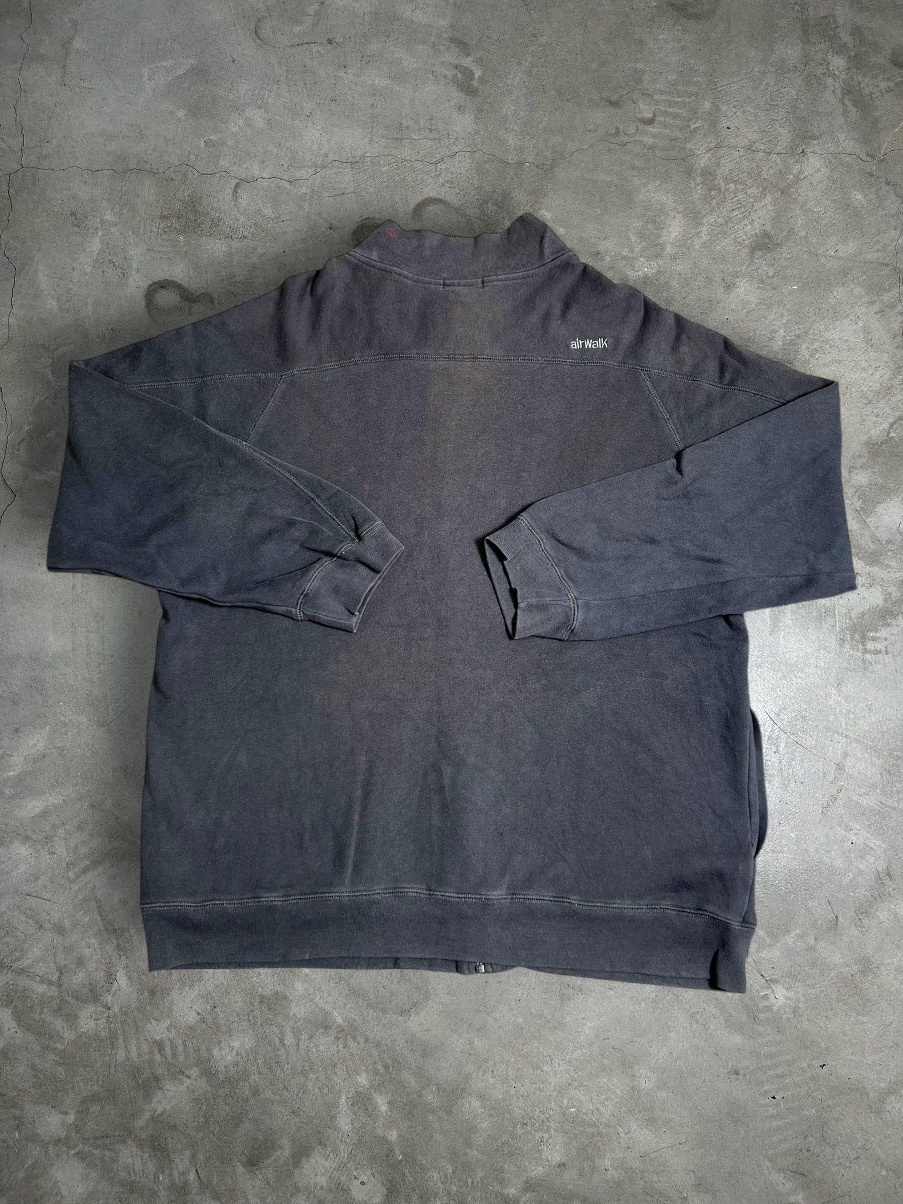 Airwalk Vintage Airwalk Mini Logo Zipped Sweatshirt (L) JKA143 Size US L / EU 52-54 / 3 - 11 Thumbnail