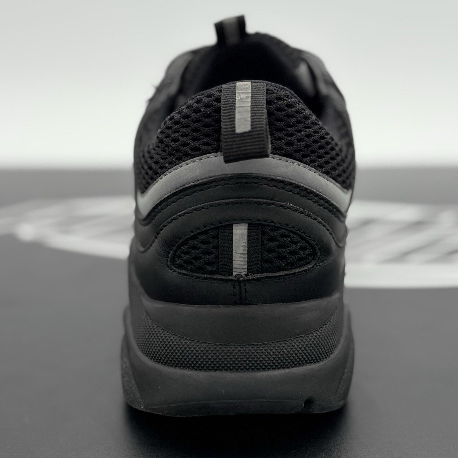 Dior Dior B22 Sneaker ' Black ' | GREAT CONDITION! Size US 10 / EU 43 - 9 Thumbnail