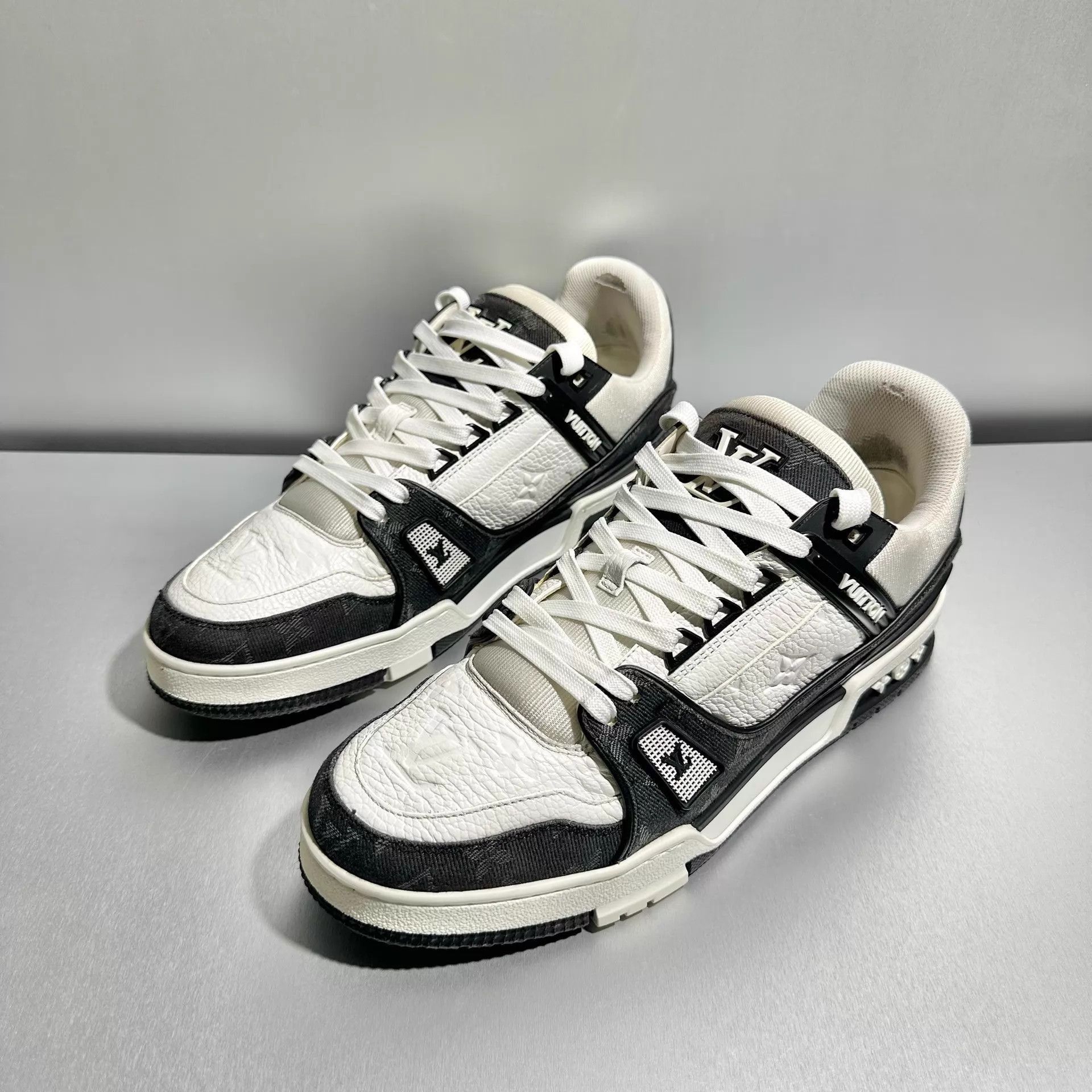 Louis Vuitton Multi-Color Low-Top Sneakers Size US 9 / EU 42 - 1 Thumbnail